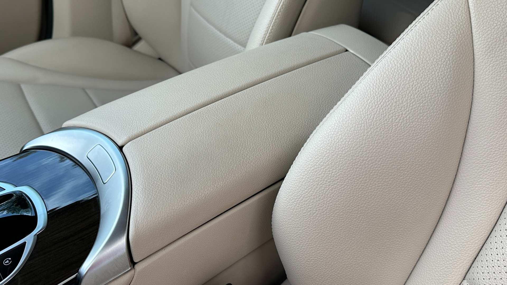 Used 2019 Mercedes-Benz GLC GLC 300 / PREMIUM PACKAGE / BLIND SPOT / COMFORT for sale Sold at Formula Imports in Charlotte NC 28227 22