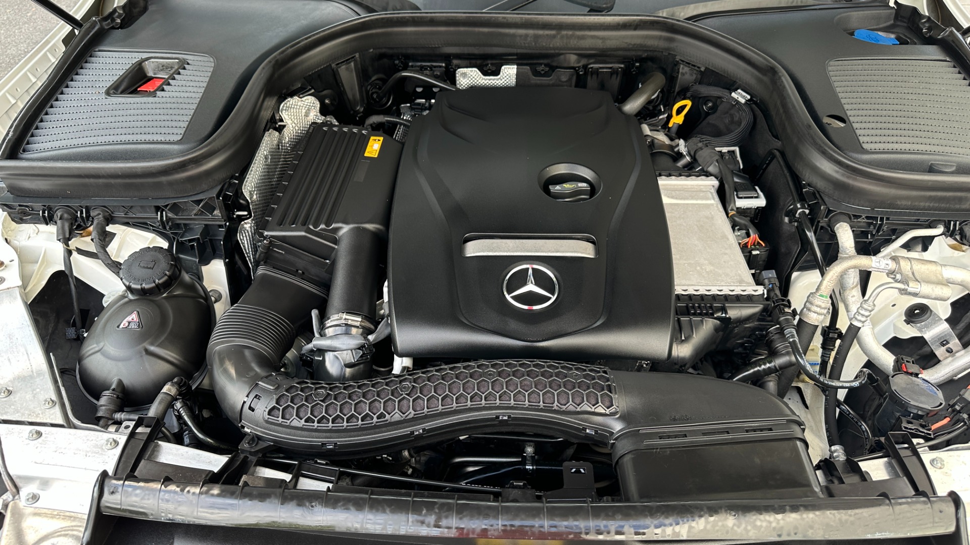 Used 2019 Mercedes-Benz GLC GLC 300 / PREMIUM PACKAGE / BLIND SPOT / COMFORT for sale Sold at Formula Imports in Charlotte NC 28227 46