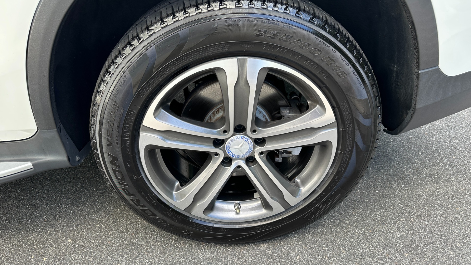 Used 2019 Mercedes-Benz GLC GLC 300 / PREMIUM PACKAGE / BLIND SPOT / COMFORT for sale Sold at Formula Imports in Charlotte NC 28227 51