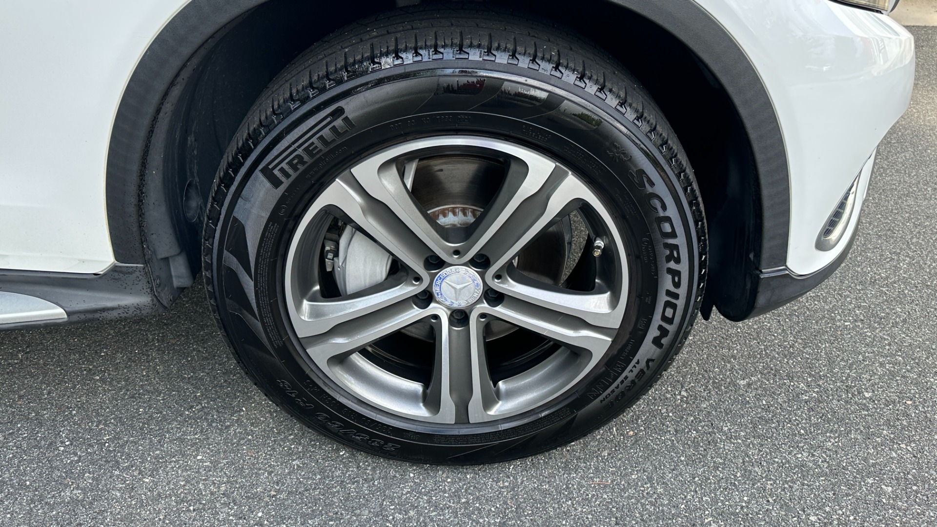 Used 2019 Mercedes-Benz GLC GLC 300 / PREMIUM PACKAGE / BLIND SPOT / COMFORT for sale Sold at Formula Imports in Charlotte NC 28227 54