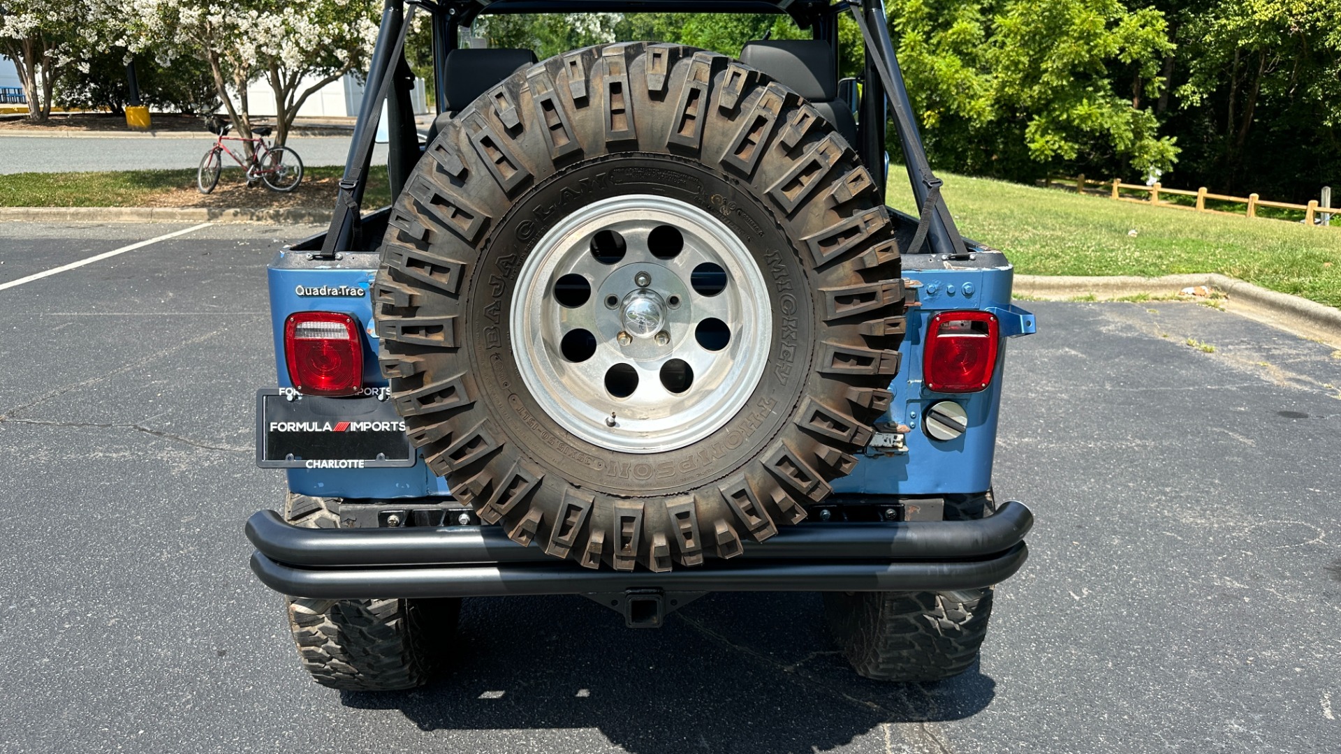 Used 1976 Jeep CJ-7 350 V8 / CUSTOM INTERIOR / DANA 30 / FOX SHOCKS / TONS OF RECORDS!! for sale $26,900 at Formula Imports in Charlotte NC 28227 24