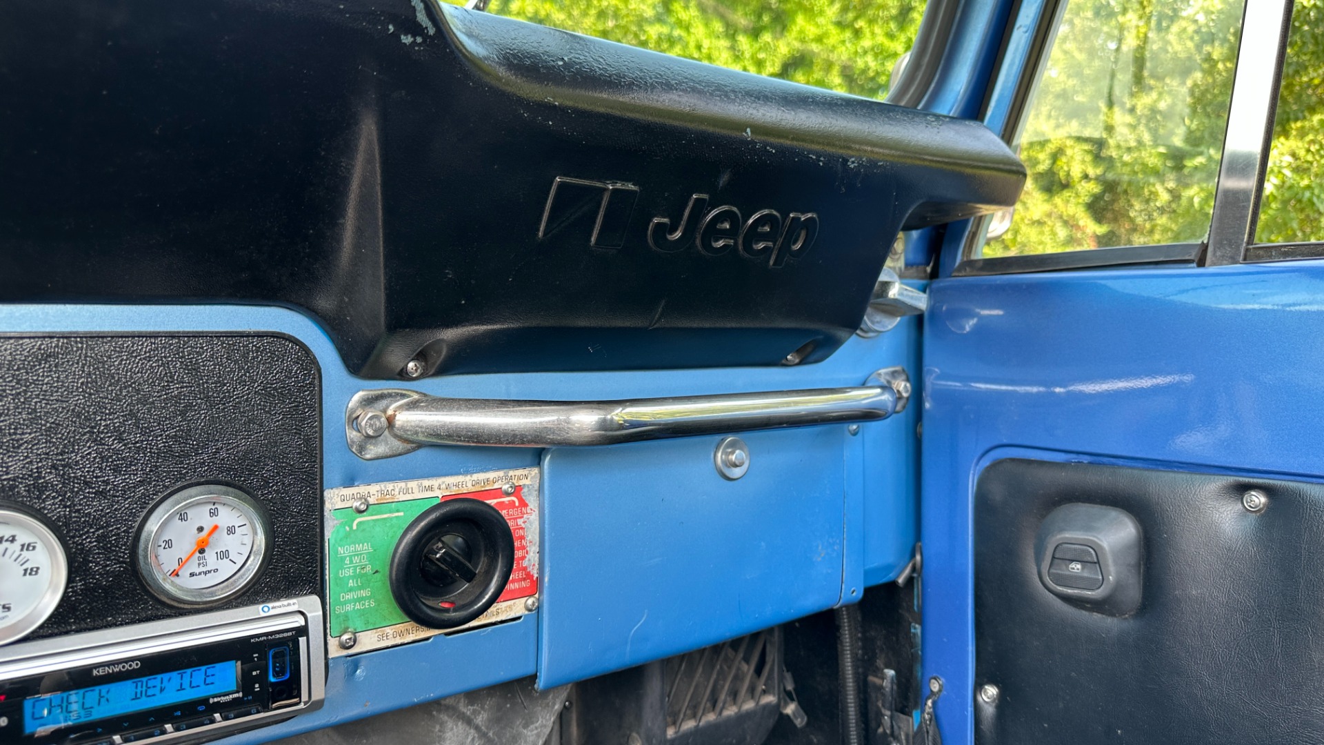Used 1976 Jeep CJ-7 350 V8 / CUSTOM INTERIOR / DANA 30 / FOX SHOCKS / TONS OF RECORDS!! for sale $26,900 at Formula Imports in Charlotte NC 28227 36