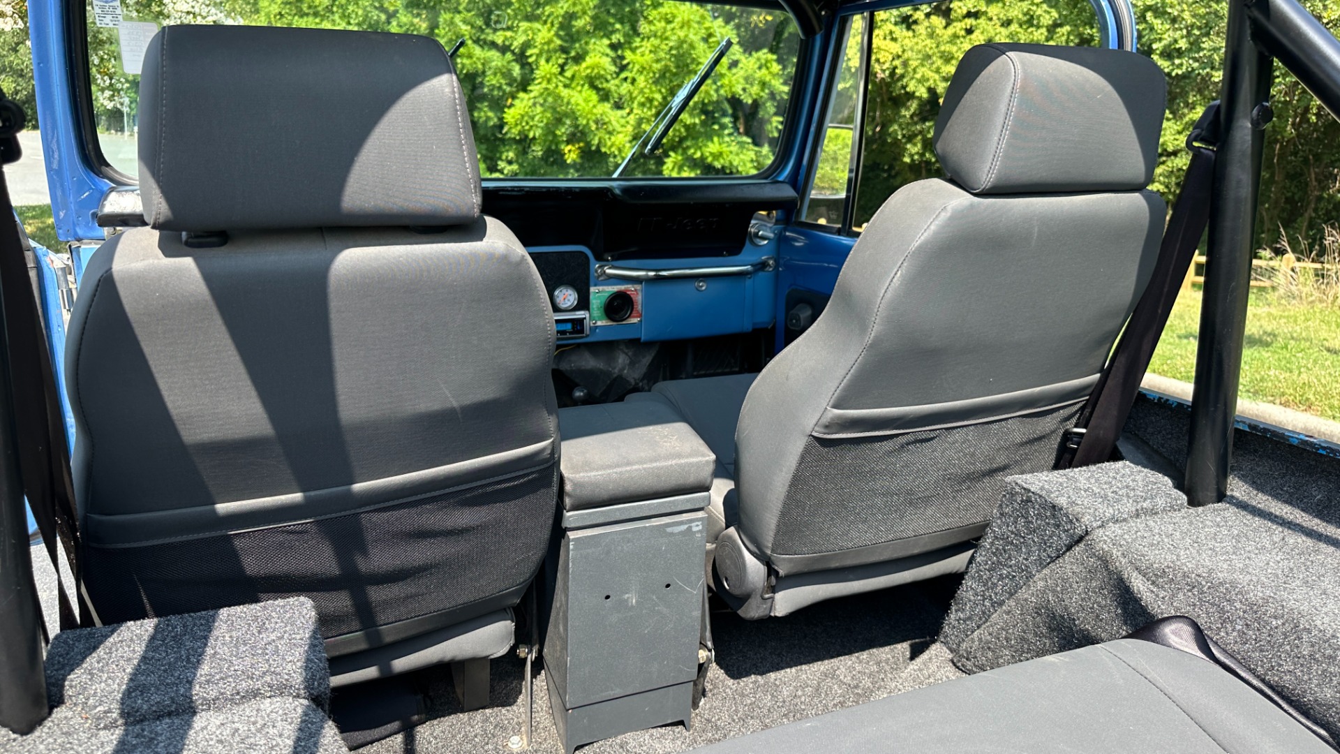 Used 1976 Jeep CJ-7 350 V8 / CUSTOM INTERIOR / DANA 30 / FOX SHOCKS / TONS OF RECORDS!! for sale $26,900 at Formula Imports in Charlotte NC 28227 56