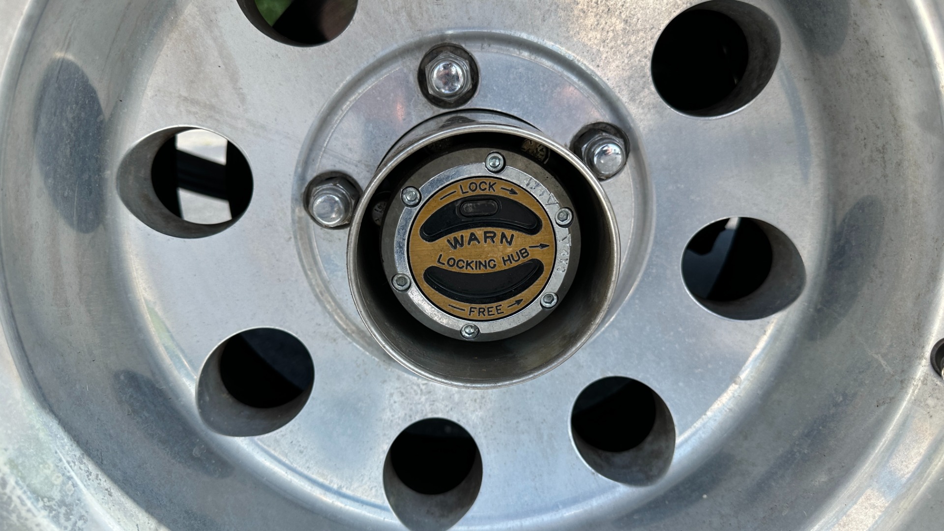 Used 1976 Jeep CJ-7 350 V8 / CUSTOM INTERIOR / DANA 30 / FOX SHOCKS / TONS OF RECORDS!! for sale $26,900 at Formula Imports in Charlotte NC 28227 81