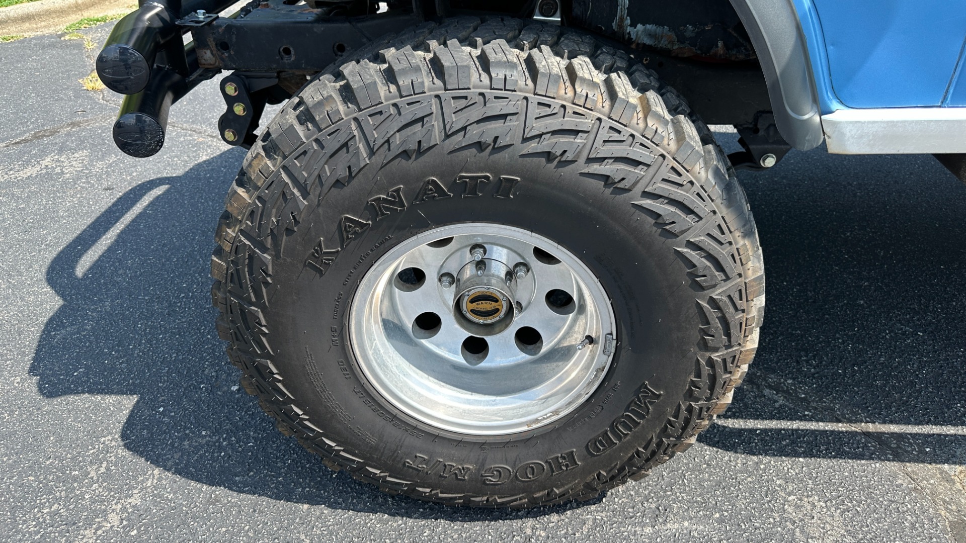 Used 1976 Jeep CJ-7 350 V8 / CUSTOM INTERIOR / DANA 30 / FOX SHOCKS / TONS OF RECORDS!! for sale Sold at Formula Imports in Charlotte NC 28227 83
