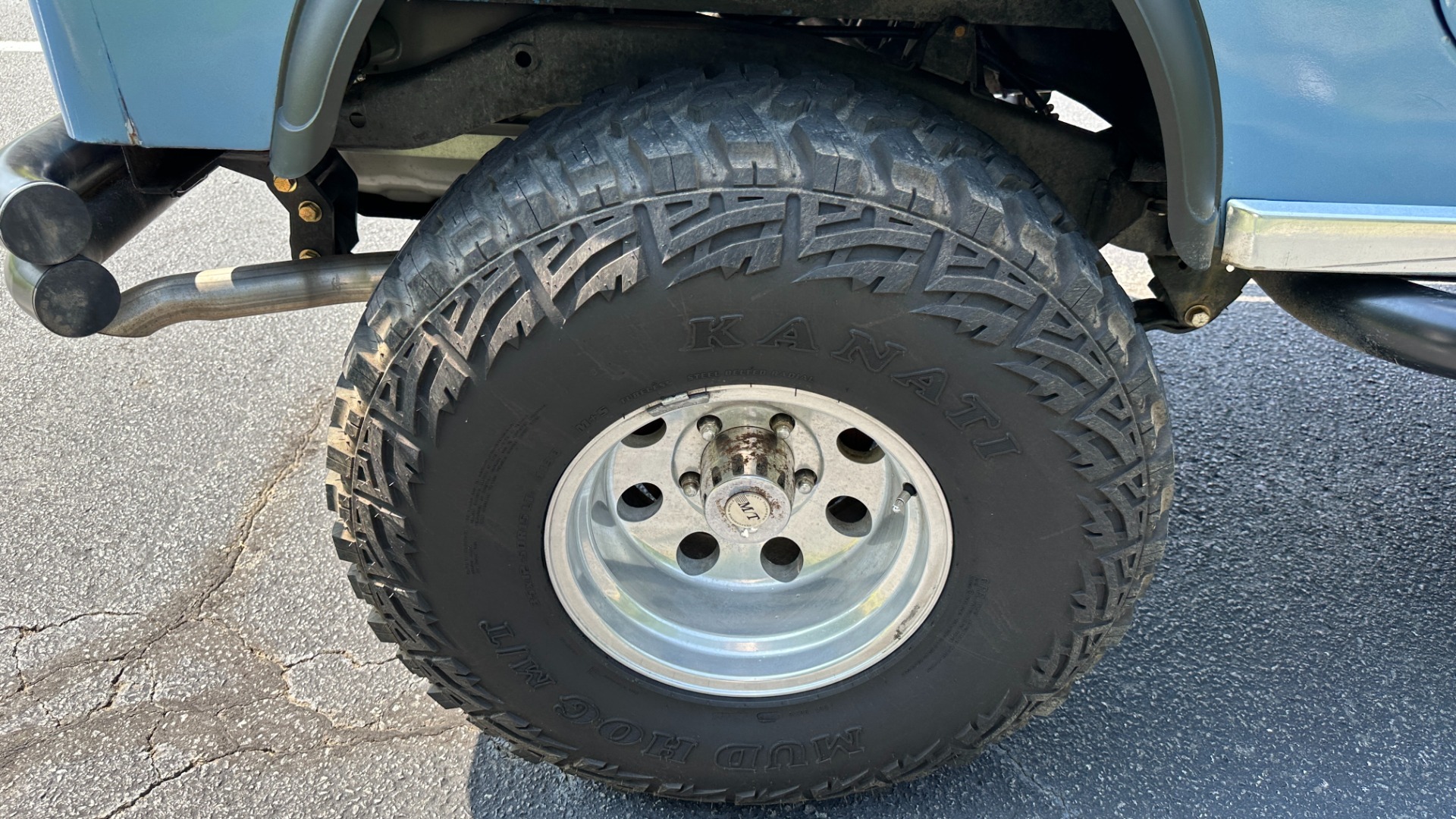 Used 1976 Jeep CJ-7 350 V8 / CUSTOM INTERIOR / DANA 30 / FOX SHOCKS / TONS OF RECORDS!! for sale $26,900 at Formula Imports in Charlotte NC 28227 84