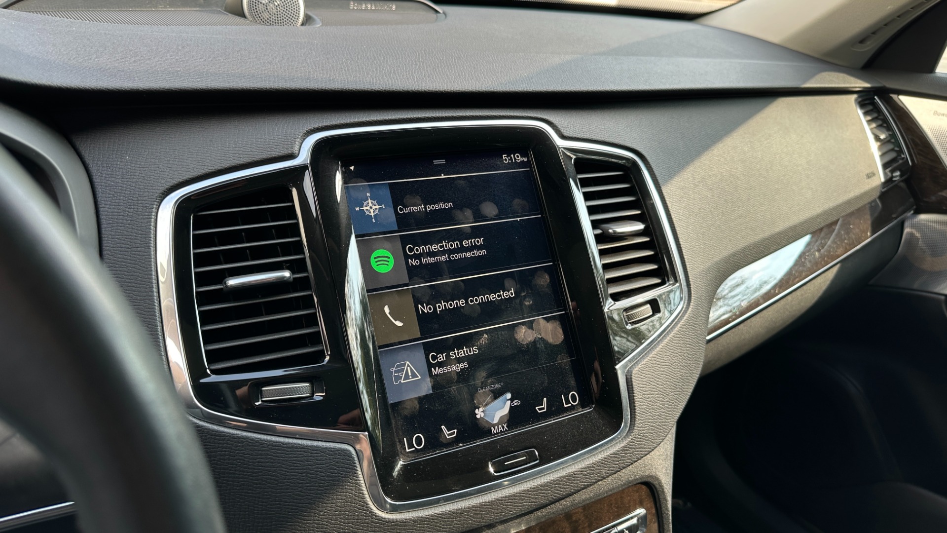 Used 2018 Volvo XC90 MOMENTUM PLUS PACKAGE / CONVENIENCE / B AND W SOUND / PROTECTION PKG for sale $26,500 at Formula Imports in Charlotte NC 28227 18
