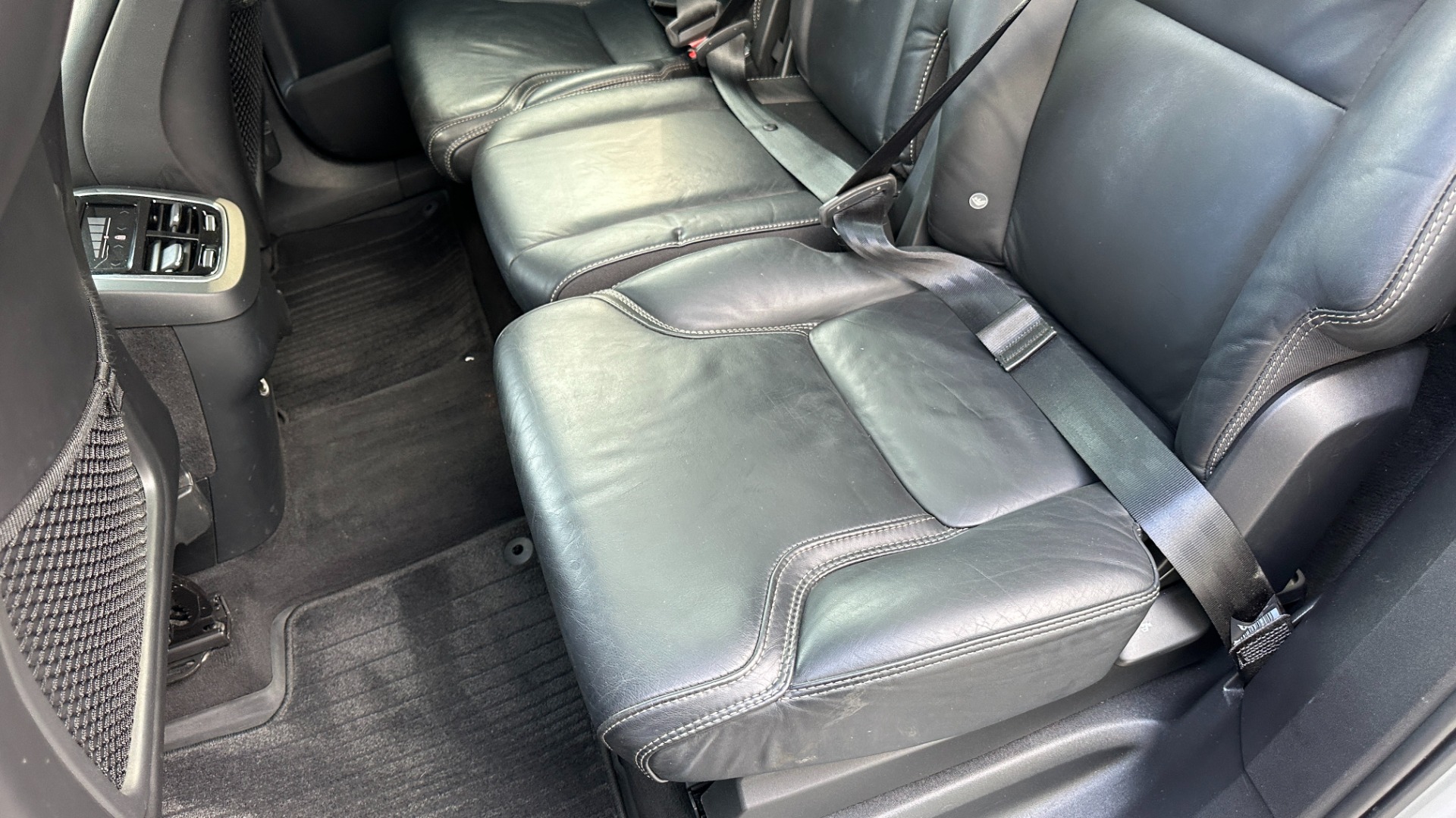 Used 2018 Volvo XC90 MOMENTUM PLUS PACKAGE / CONVENIENCE / B AND W SOUND / PROTECTION PKG for sale $26,500 at Formula Imports in Charlotte NC 28227 25