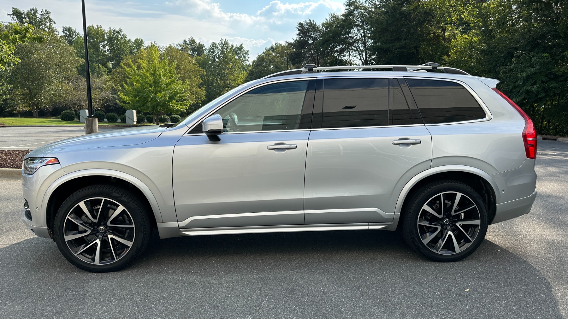 Used 2018 Volvo XC90 MOMENTUM PLUS PACKAGE / CONVENIENCE / B AND W SOUND / PROTECTION PKG for sale $26,500 at Formula Imports in Charlotte NC 28227 3