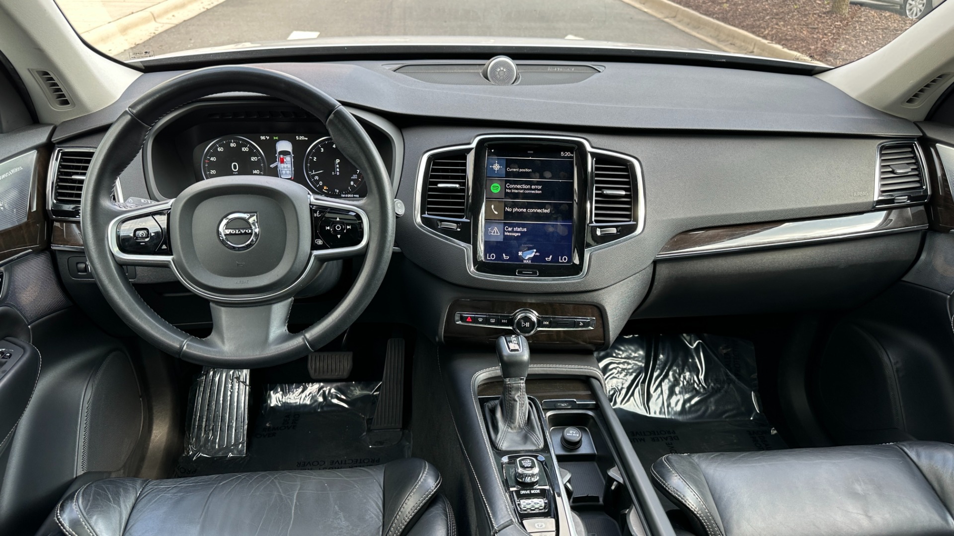 Used 2018 Volvo XC90 MOMENTUM PLUS PACKAGE / CONVENIENCE / B AND W SOUND / PROTECTION PKG for sale $26,500 at Formula Imports in Charlotte NC 28227 33