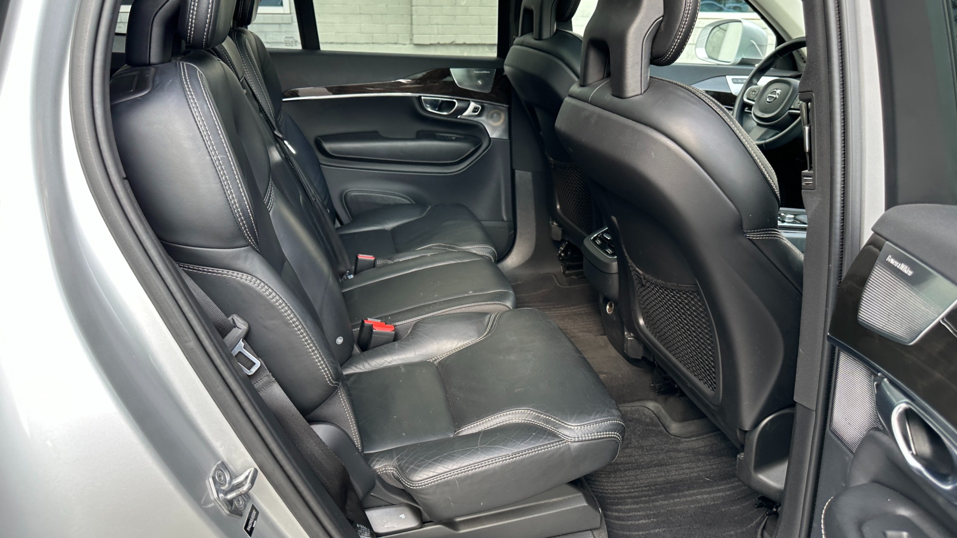 Used 2018 Volvo XC90 MOMENTUM PLUS PACKAGE / CONVENIENCE / B AND W SOUND / PROTECTION PKG for sale $26,500 at Formula Imports in Charlotte NC 28227 35