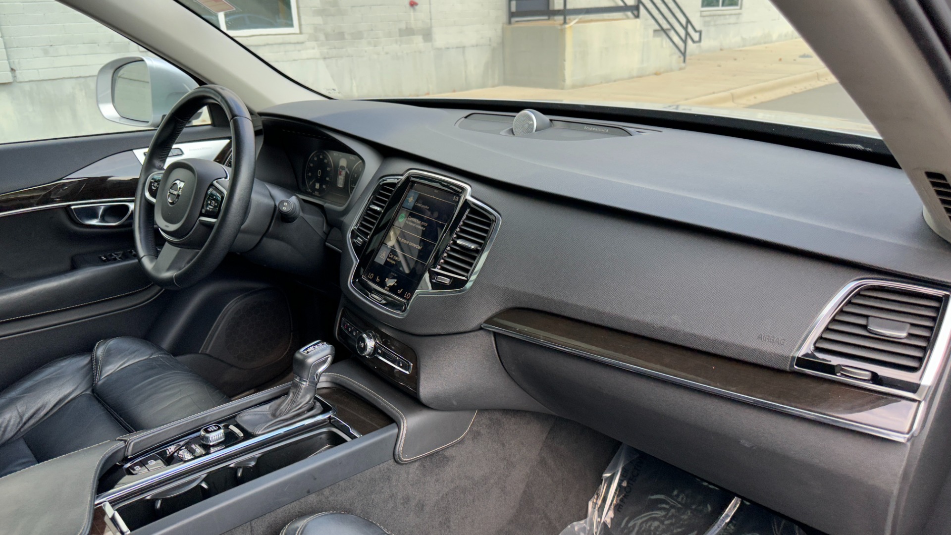 Used 2018 Volvo XC90 MOMENTUM PLUS PACKAGE / CONVENIENCE / B AND W SOUND / PROTECTION PKG for sale $26,500 at Formula Imports in Charlotte NC 28227 39