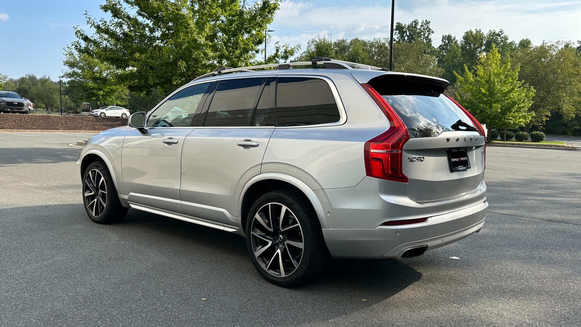 Used 2018 Volvo XC90 MOMENTUM PLUS PACKAGE / CONVENIENCE / B AND W SOUND / PROTECTION PKG for sale $26,500 at Formula Imports in Charlotte NC 28227 4