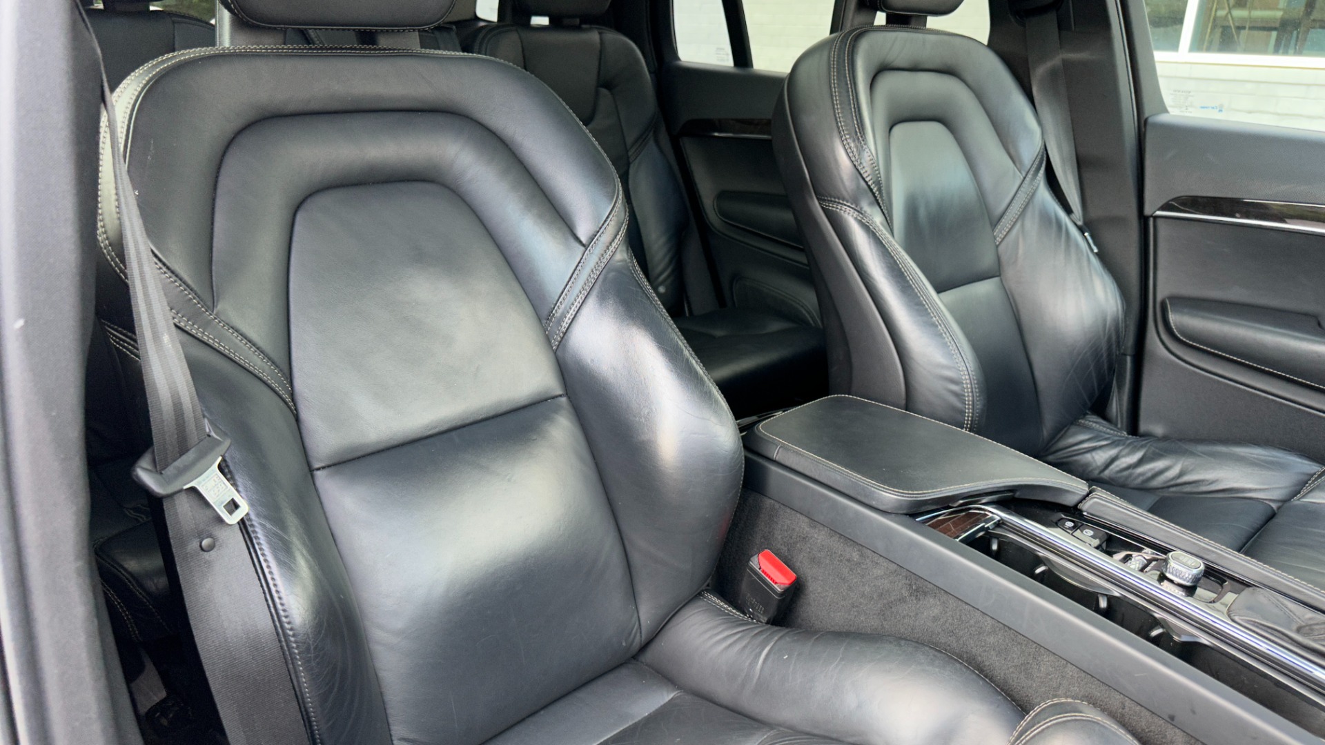 Used 2018 Volvo XC90 MOMENTUM PLUS PACKAGE / CONVENIENCE / B AND W SOUND / PROTECTION PKG for sale Sold at Formula Imports in Charlotte NC 28227 41