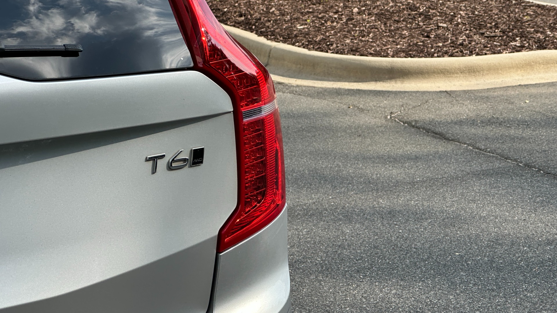 Used 2018 Volvo XC90 MOMENTUM PLUS PACKAGE / CONVENIENCE / B AND W SOUND / PROTECTION PKG for sale Sold at Formula Imports in Charlotte NC 28227 50