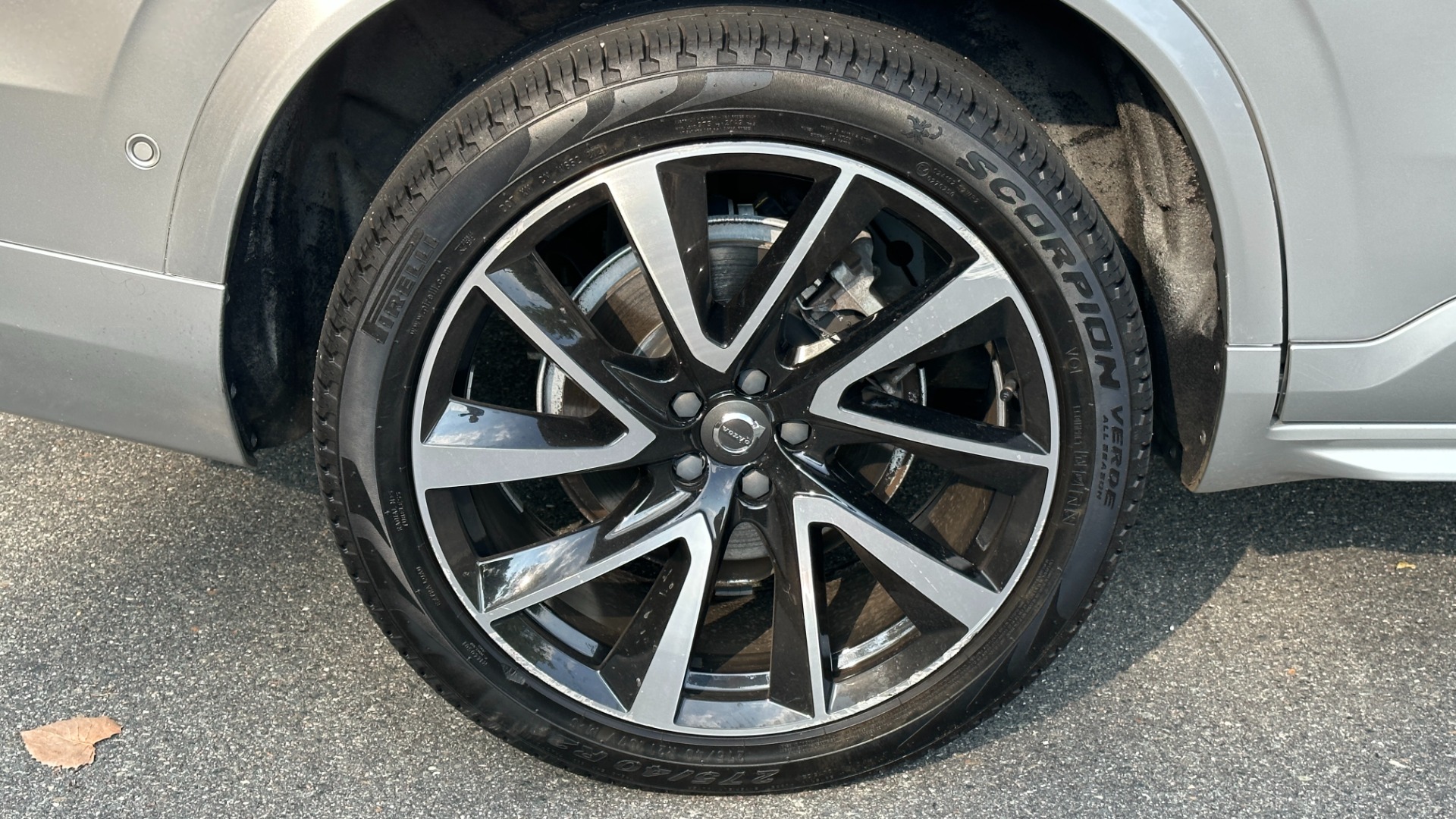 Used 2018 Volvo XC90 MOMENTUM PLUS PACKAGE / CONVENIENCE / B AND W SOUND / PROTECTION PKG for sale Sold at Formula Imports in Charlotte NC 28227 52