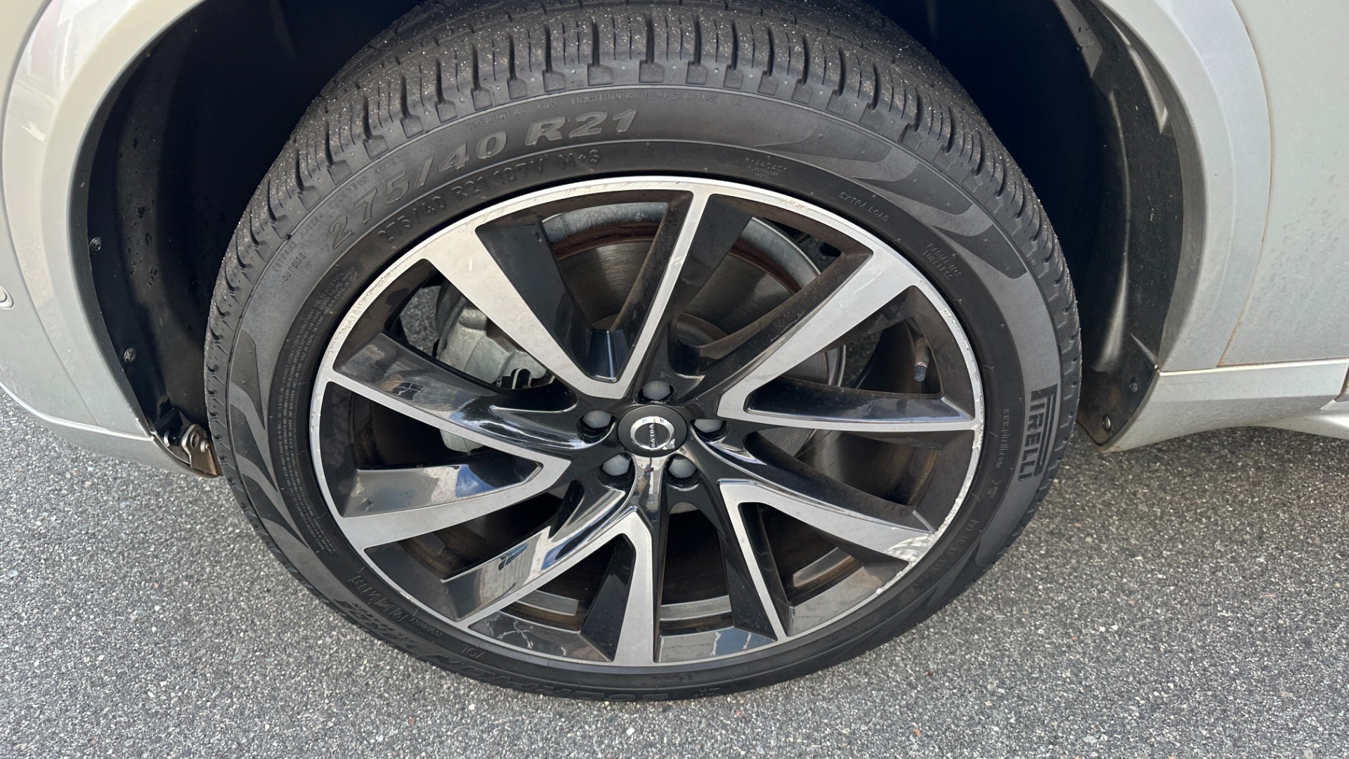 Used 2018 Volvo XC90 MOMENTUM PLUS PACKAGE / CONVENIENCE / B AND W SOUND / PROTECTION PKG for sale $26,500 at Formula Imports in Charlotte NC 28227 54