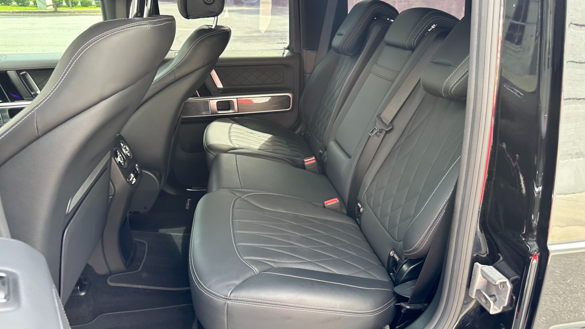 Used 2020 Mercedes-Benz G-Class AMG G 63 / NIGHT PKG / FORGED WHEELS / EXCLUSIVE INTERIOR for sale $169,000 at Formula Imports in Charlotte NC 28227 23