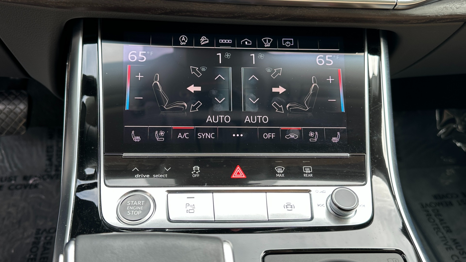Used 2021 Audi Q7 PRESTIGE / BLACK OPTIC / BLACK EMBLEMS / TOWING PACKAGE for sale $54,500 at Formula Imports in Charlotte NC 28227 21