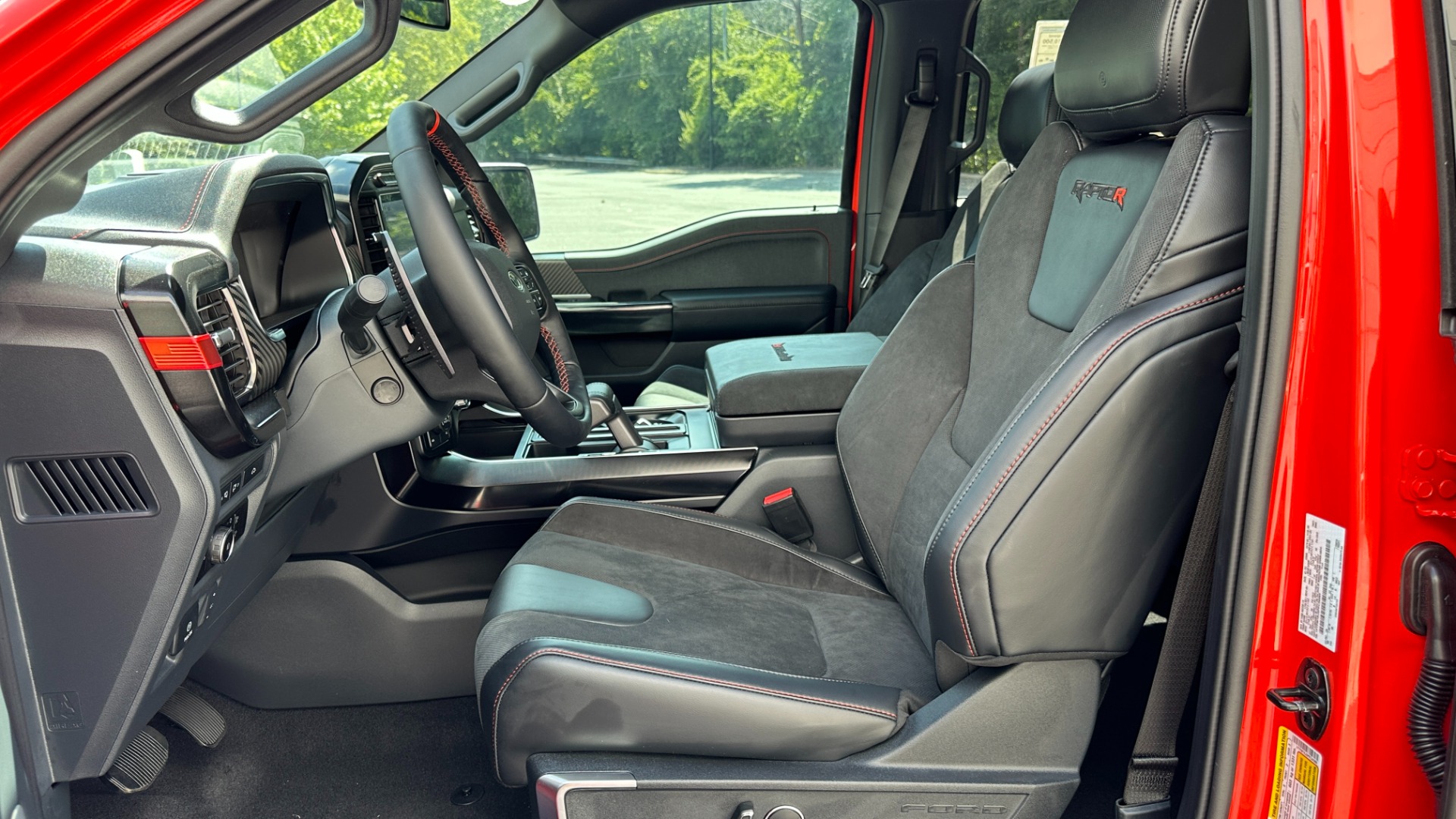 Used 2023 Ford F-150 Raptor R / SUPERCHARGED V8 / RECARO SEATS / PANORAMIC ROOF / 37IN TIRES for sale $135,000 at Formula Imports in Charlotte NC 28227 12