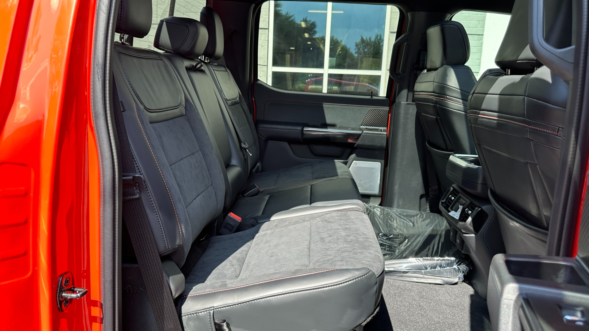 Used 2023 Ford F-150 Raptor R / SUPERCHARGED V8 / RECARO SEATS / PANORAMIC ROOF / 37IN TIRES for sale $135,000 at Formula Imports in Charlotte NC 28227 34