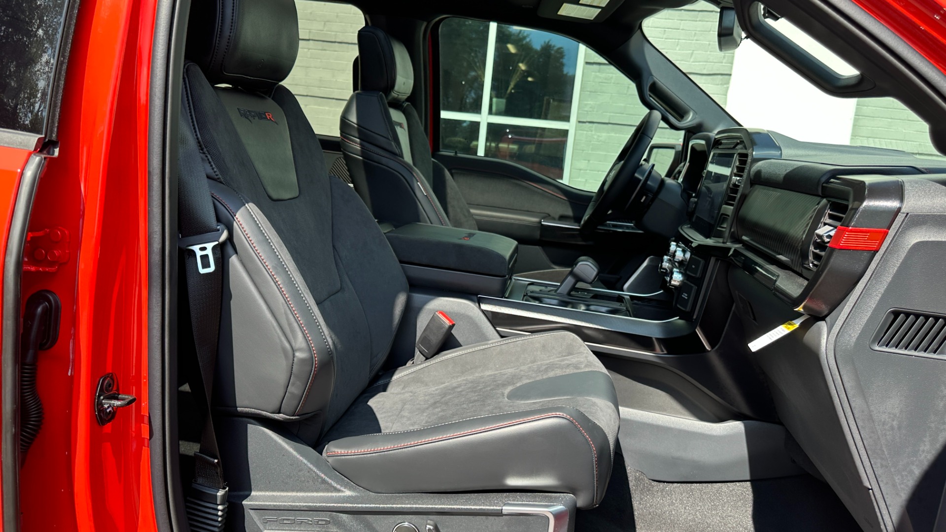 Used 2023 Ford F-150 Raptor R / SUPERCHARGED V8 / RECARO SEATS / PANORAMIC ROOF / 37IN TIRES for sale $135,000 at Formula Imports in Charlotte NC 28227 40