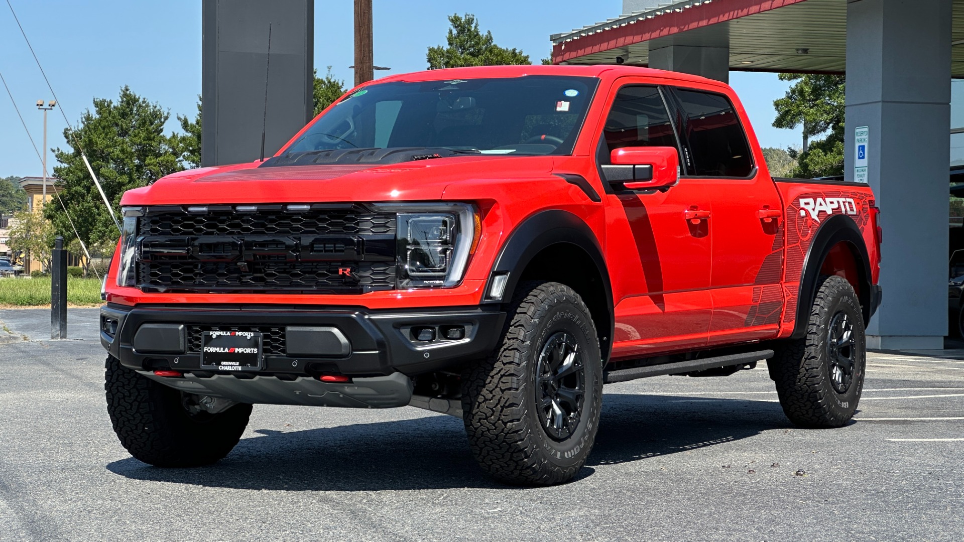 Used 2023 Ford F-150 Raptor R / SUPERCHARGED V8 / RECARO SEATS / PANORAMIC ROOF / 37IN TIRES for sale $135,000 at Formula Imports in Charlotte NC 28227 1