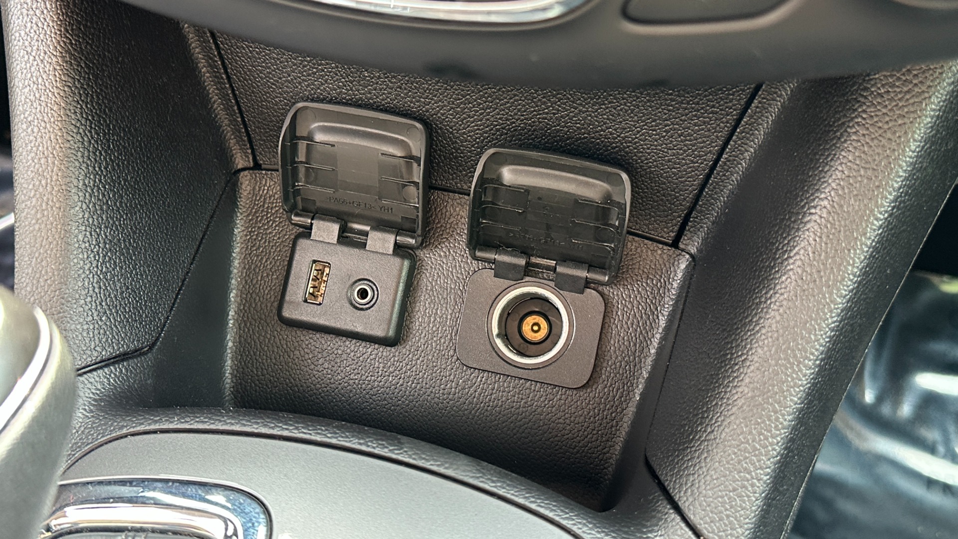 Used 2017 Chevrolet Cruze LT / USB PORT / BACKUP CAMERA / TOUCH SCREEN