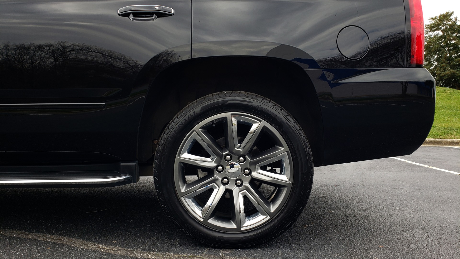 Used 2017 Chevrolet TAHOE PREMIER 4WD / NAV / SNRF / ENTERT / REARVIEW / 3-ROW for sale Sold at Formula Imports in Charlotte NC 28227 81