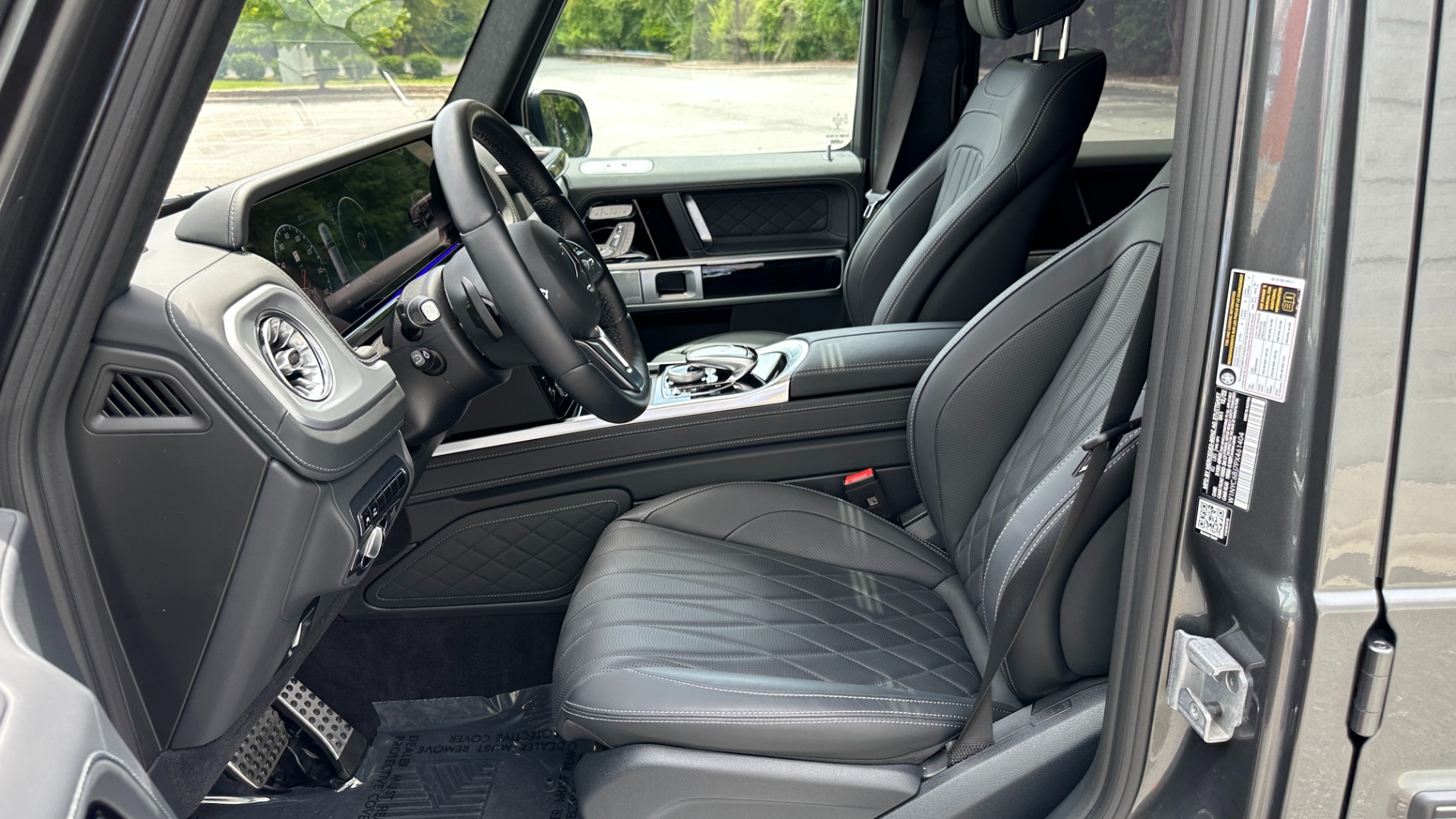 Used 2023 Mercedes-Benz G-Class G 550 / NIGHT PACKAGE / EXCLUSIVE INTERIOR / AMG LINE for sale Sold at Formula Imports in Charlotte NC 28227 13