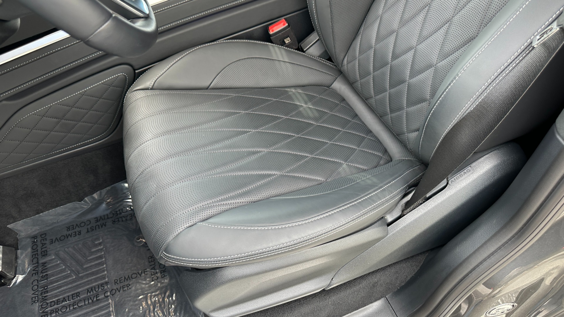 Used 2023 Mercedes-Benz G-Class G 550 / NIGHT PACKAGE / EXCLUSIVE INTERIOR / AMG LINE for sale Sold at Formula Imports in Charlotte NC 28227 15