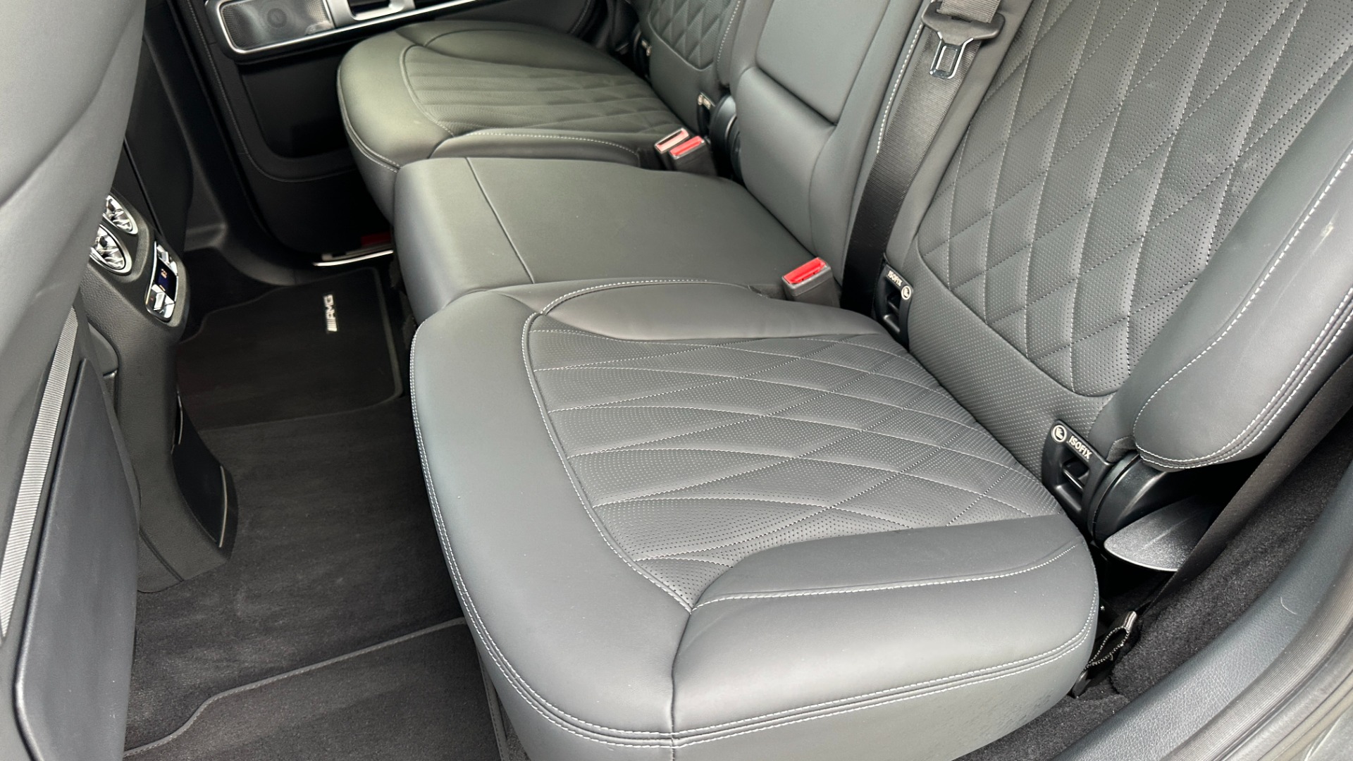 Used 2023 Mercedes-Benz G-Class G 550 / NIGHT PACKAGE / EXCLUSIVE INTERIOR / AMG LINE for sale Sold at Formula Imports in Charlotte NC 28227 29