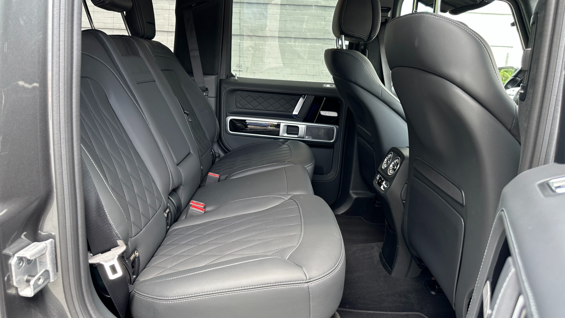 Used 2023 Mercedes-Benz G-Class G 550 / NIGHT PACKAGE / EXCLUSIVE INTERIOR / AMG LINE for sale Sold at Formula Imports in Charlotte NC 28227 33