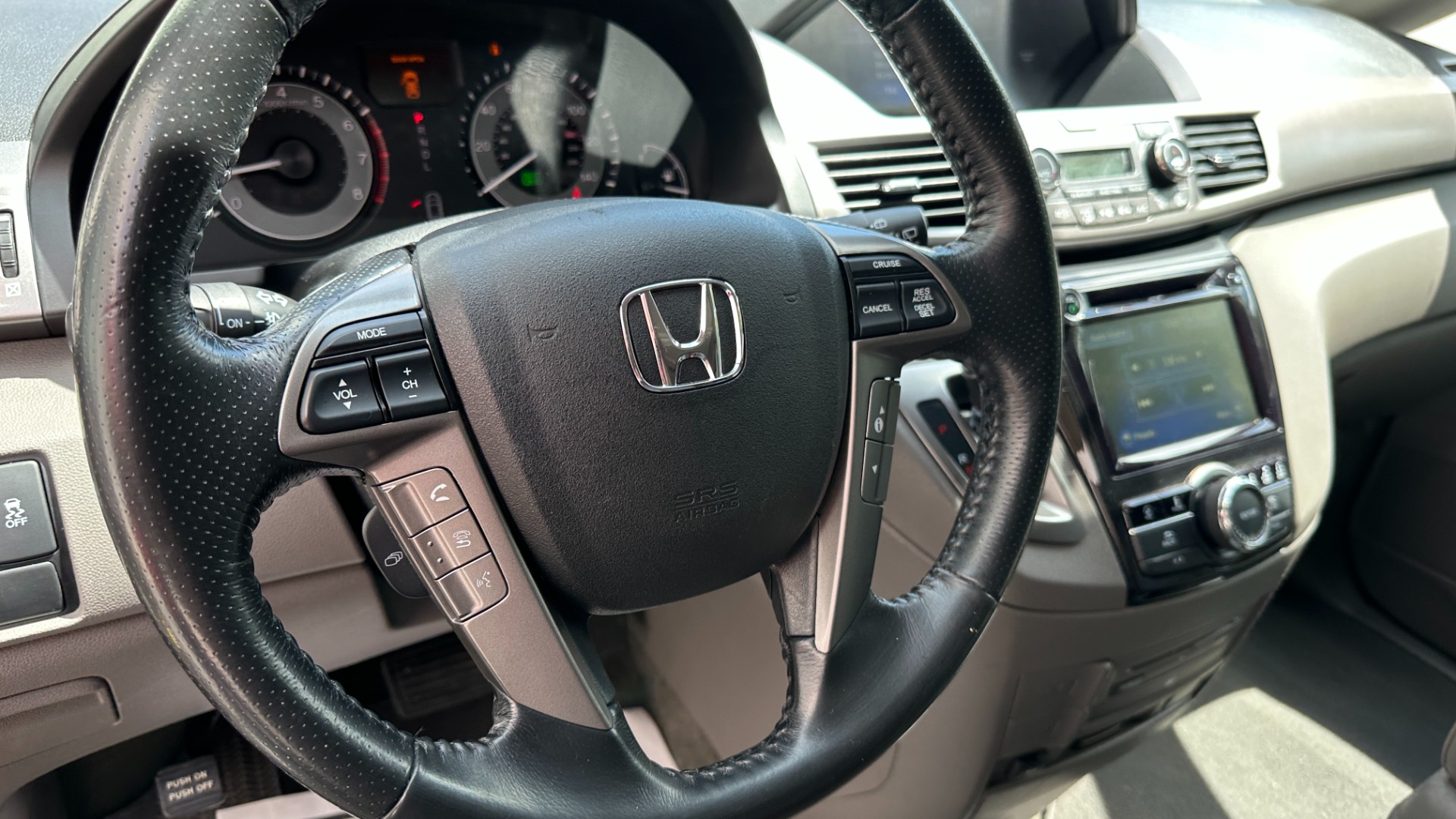 Used 2016 Honda Odyssey TOURING ELITE / VACUUM / WIDESCREEN REAR