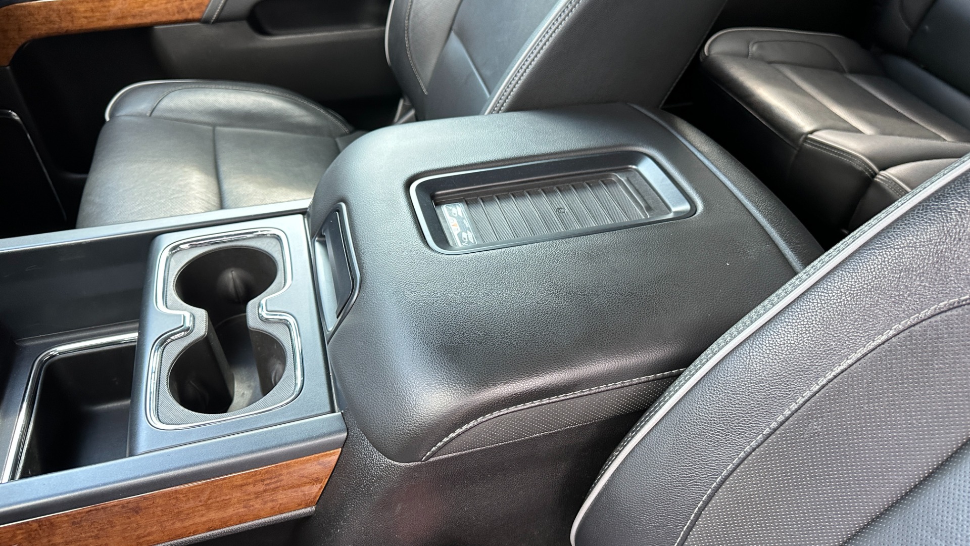 Used 2017 Chevrolet Silverado 1500 High Country 6.2L / 22IN WHEELS / SUNROOF / POWER RUNNING BOARDS for sale Sold at Formula Imports in Charlotte NC 28227 21