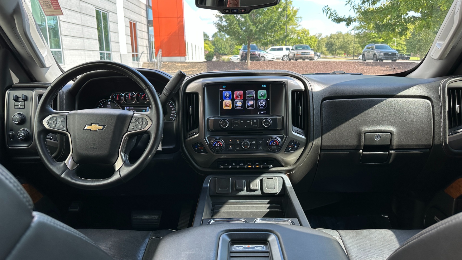 Used 2017 Chevrolet Silverado 1500 High Country 6.2L / 22IN WHEELS / SUNROOF / POWER RUNNING BOARDS for sale Sold at Formula Imports in Charlotte NC 28227 30