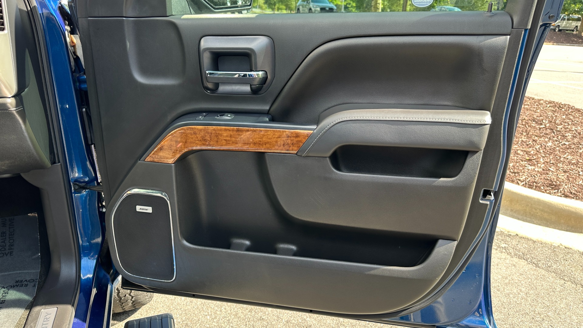 Used 2017 Chevrolet Silverado 1500 High Country 6.2L / 22IN WHEELS / SUNROOF / POWER RUNNING BOARDS for sale Sold at Formula Imports in Charlotte NC 28227 36