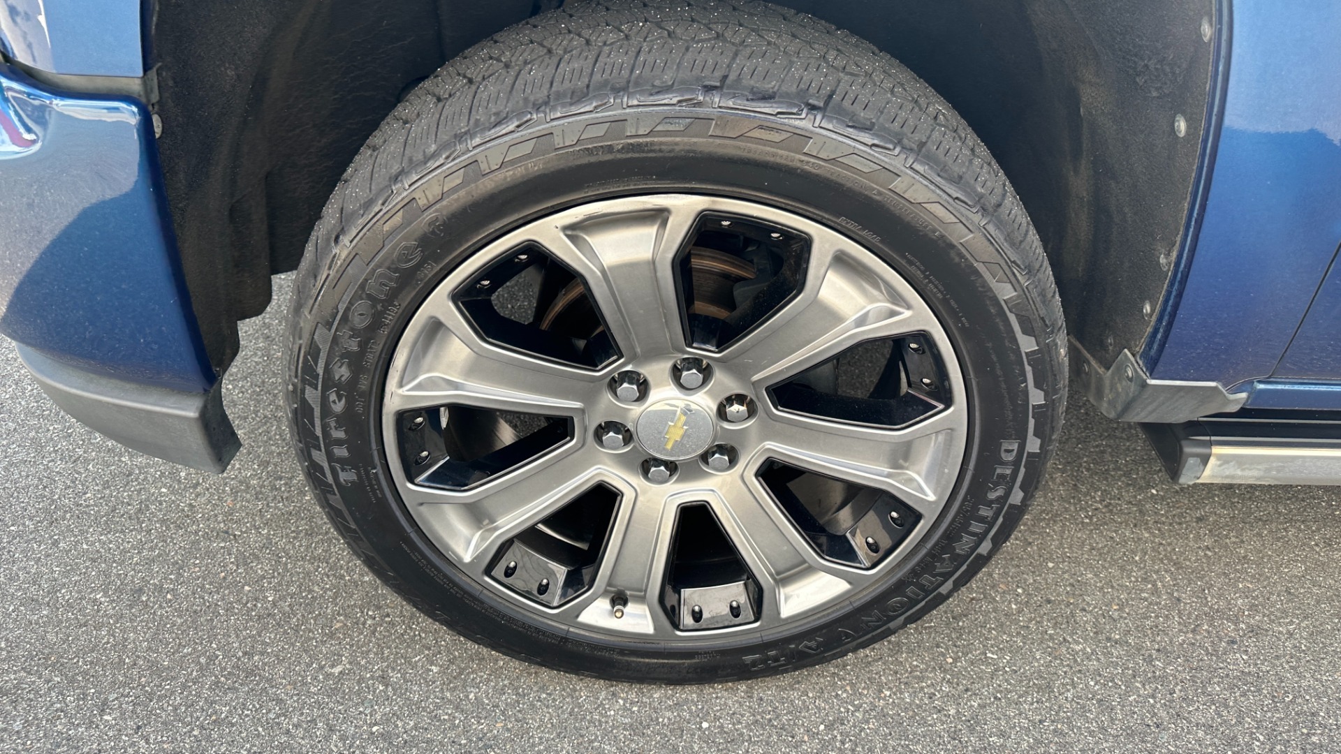 Used 2017 Chevrolet Silverado 1500 High Country 6.2L / 22IN WHEELS / SUNROOF / POWER RUNNING BOARDS for sale Sold at Formula Imports in Charlotte NC 28227 53