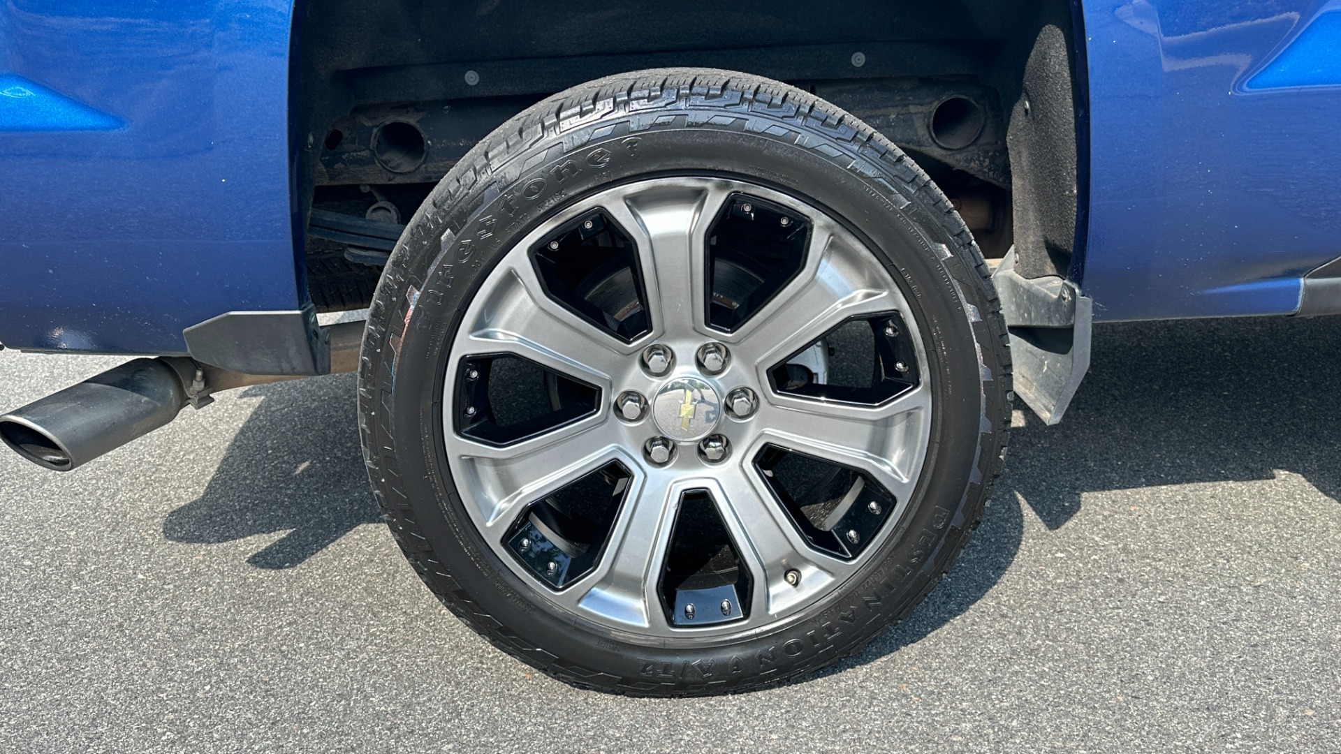 Used 2017 Chevrolet Silverado 1500 High Country 6.2L / 22IN WHEELS / SUNROOF / POWER RUNNING BOARDS for sale Sold at Formula Imports in Charlotte NC 28227 55
