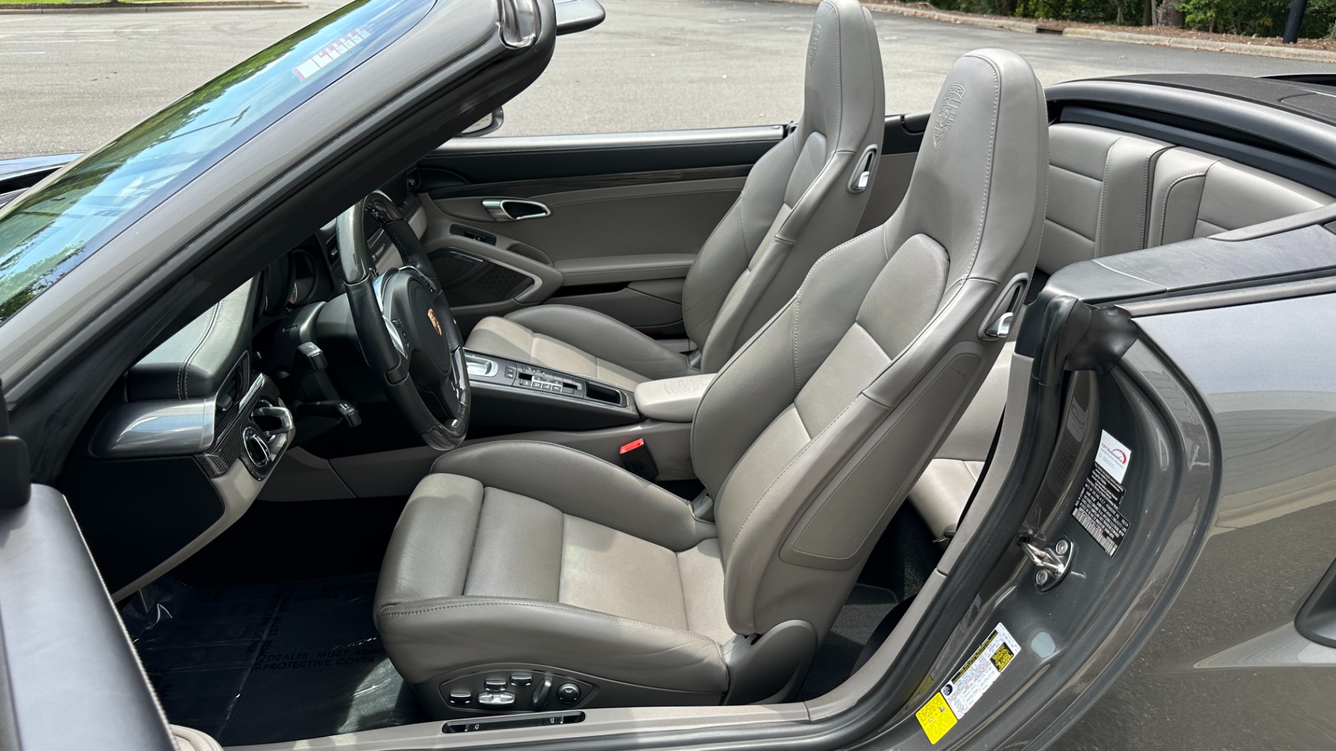 Used 2015 Porsche 911 Turbo S BYDESIGN 4.2 POWER PKG / PREMIUM PLUS PKG / PLATINUM LEATHER / CARBON STEER for sale Sold at Formula Imports in Charlotte NC 28227 21
