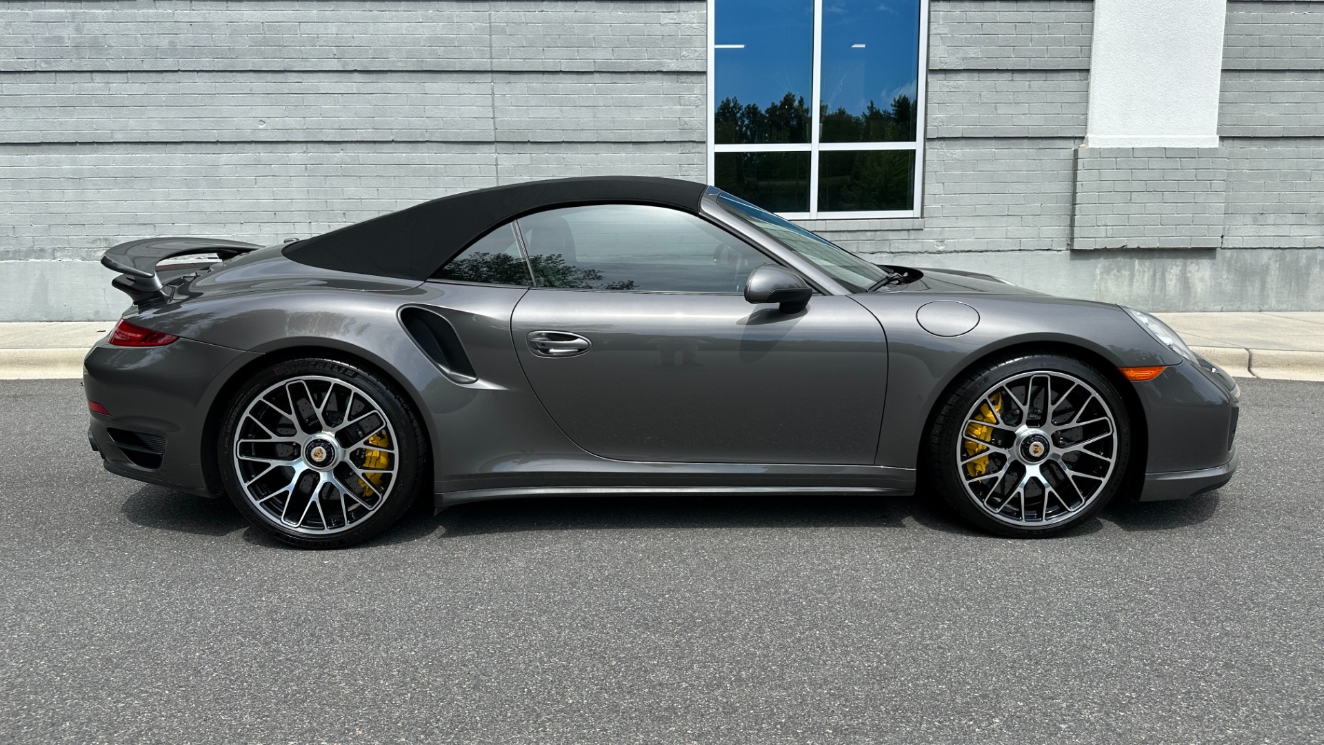Used 2015 Porsche 911 TURBO S / BYDESIGN STAGE 4.2 POWER PACKAGE / $30K IN UPGRADES / APPLE CARPL for sale $118,999 at Formula Imports in Charlotte NC 28227 3