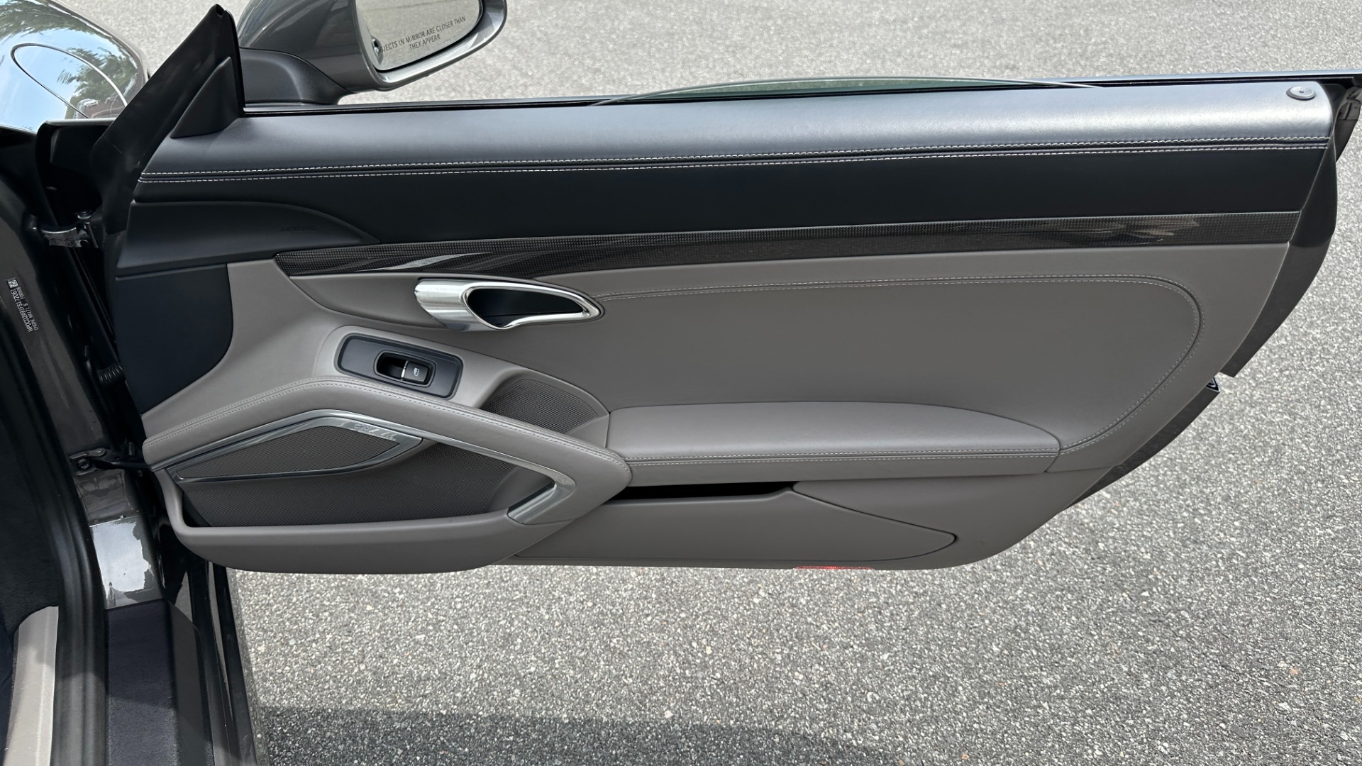 Used 2015 Porsche 911 Turbo S BYDESIGN 4.2 POWER PKG / PREMIUM PLUS PKG / PLATINUM LEATHER / CARBON STEER for sale Sold at Formula Imports in Charlotte NC 28227 34
