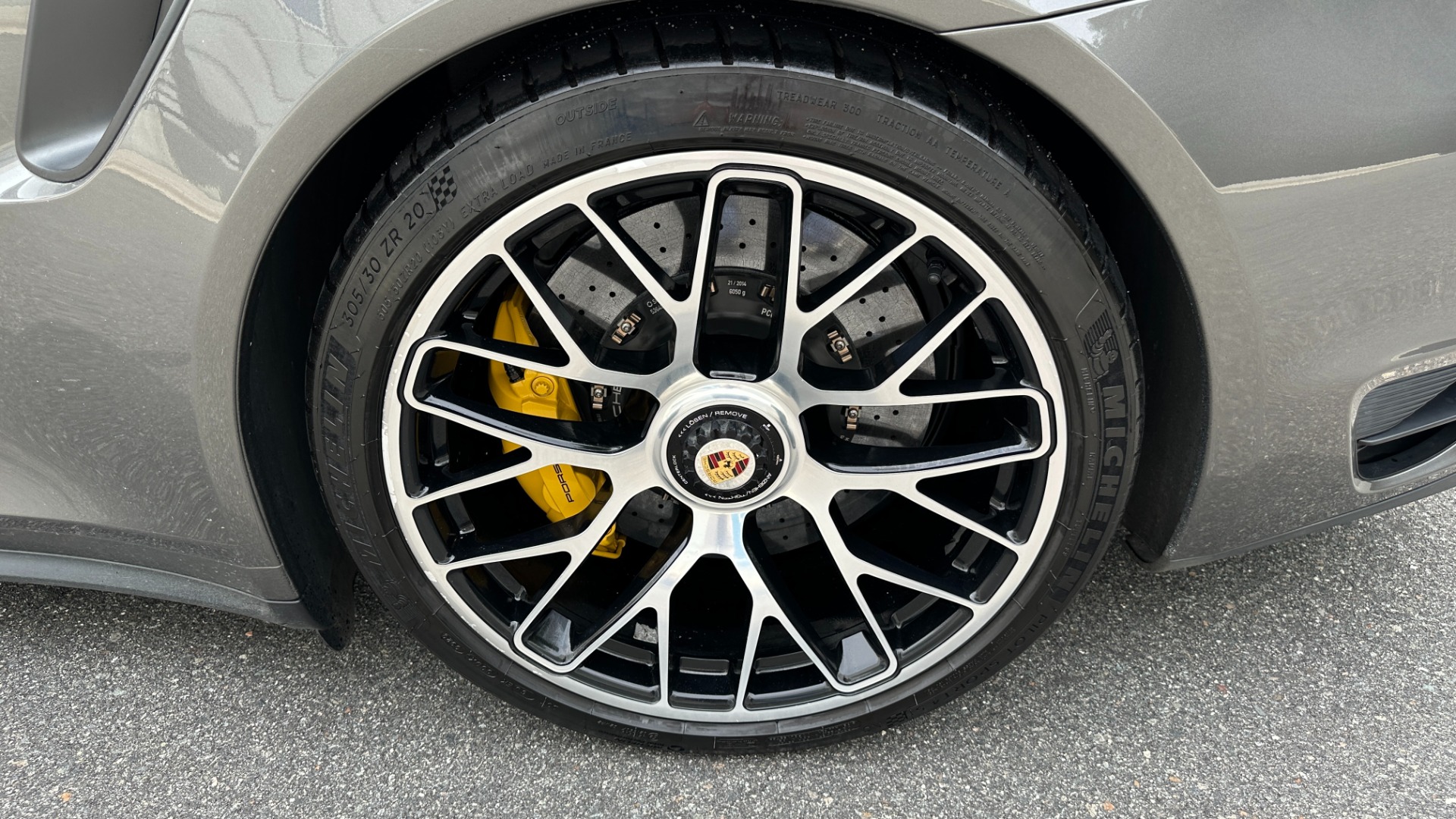 Used 2015 Porsche 911 Turbo S BYDESIGN 4.2 POWER PKG / PREMIUM PLUS PKG / PLATINUM LEATHER / CARBON STEER for sale Sold at Formula Imports in Charlotte NC 28227 46