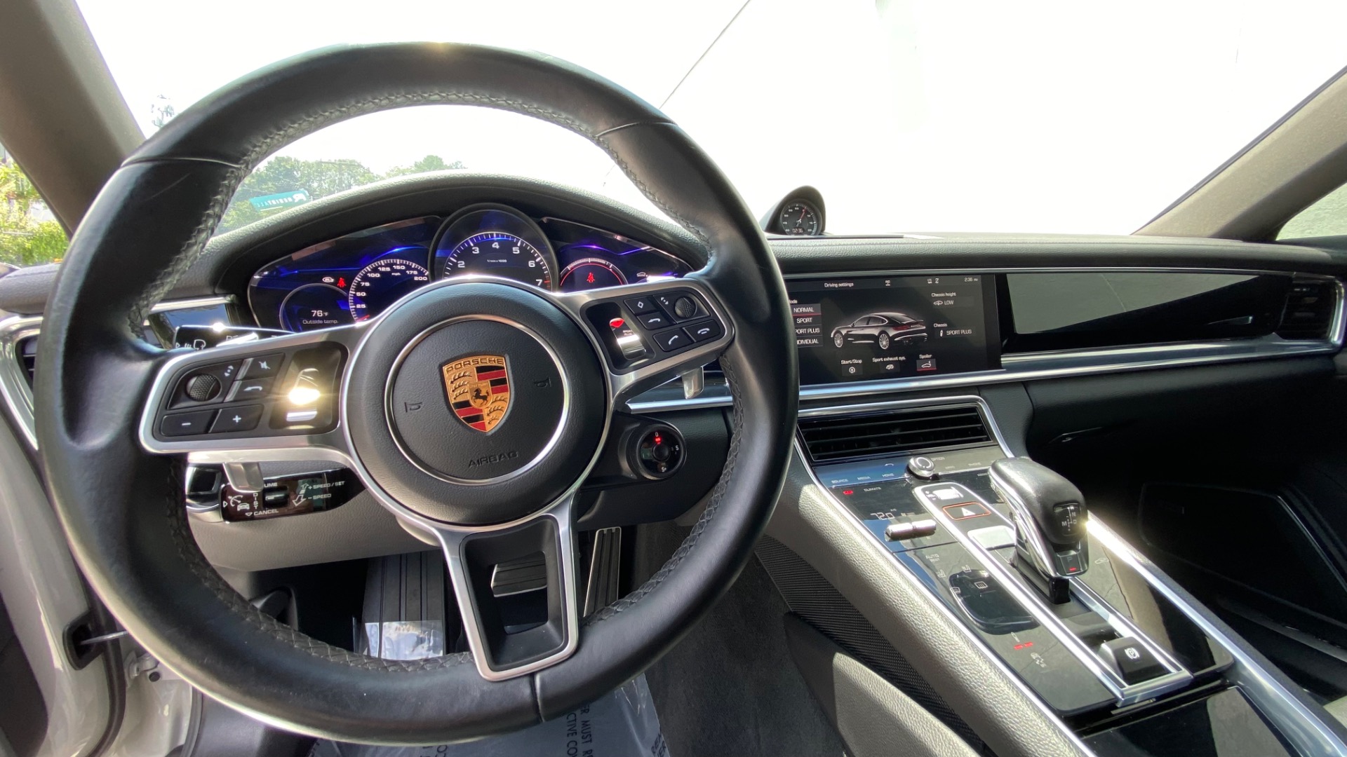 Used 2018 Porsche Panamera 4S for sale $61,995 at Formula Imports in Charlotte NC 28227 22