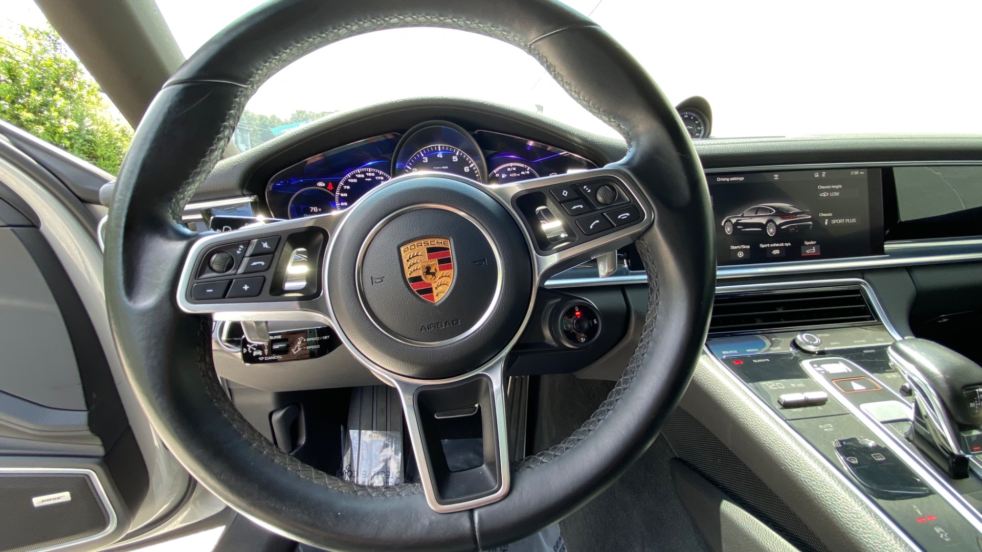 Used 2018 Porsche Panamera 4S for sale $61,995 at Formula Imports in Charlotte NC 28227 25