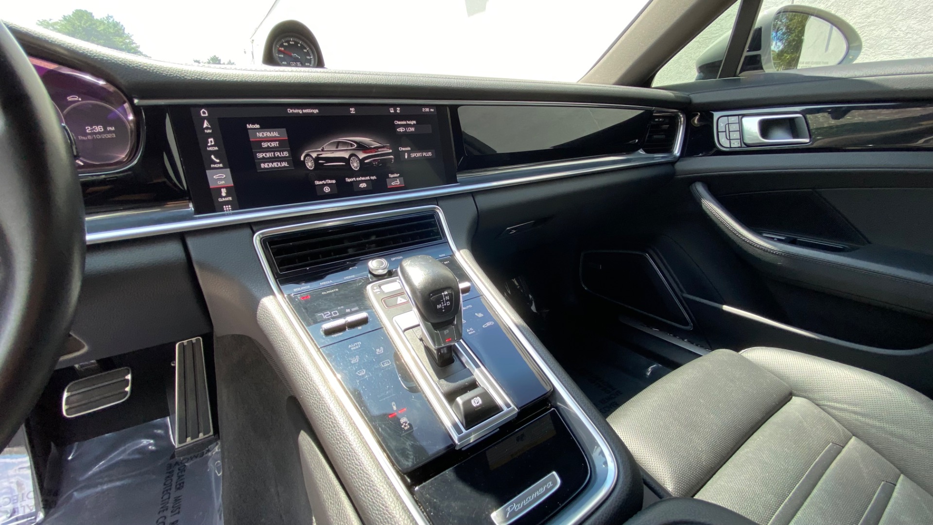 Used 2018 Porsche Panamera 4S for sale $61,995 at Formula Imports in Charlotte NC 28227 26