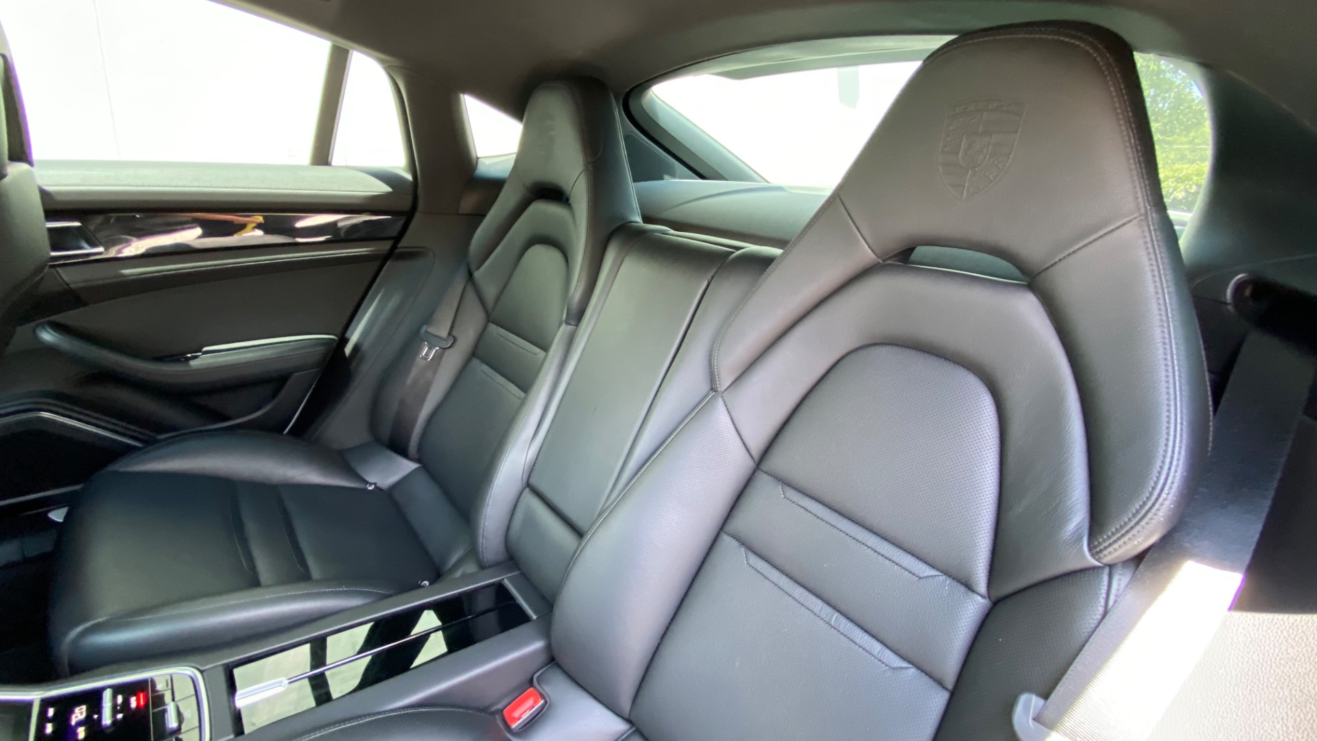 Used 2018 Porsche Panamera 4S for sale $61,995 at Formula Imports in Charlotte NC 28227 31