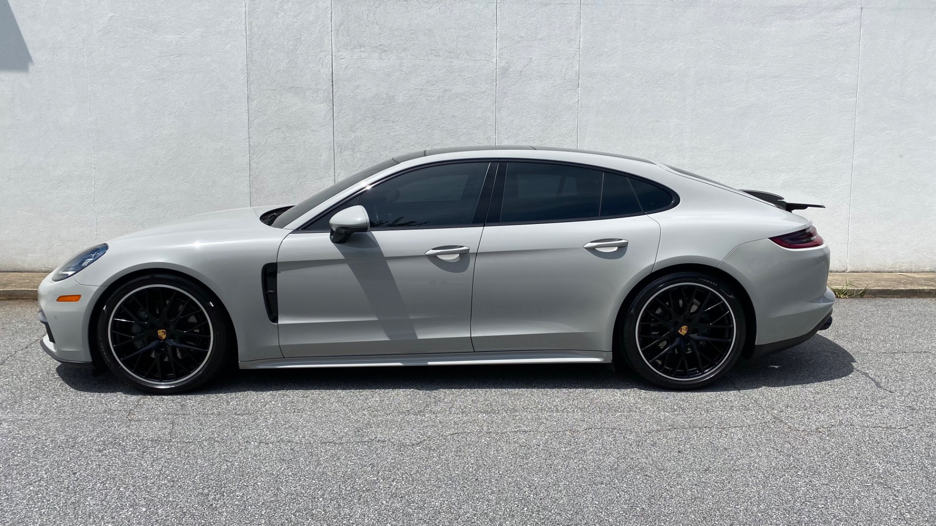 Used 2018 Porsche Panamera 4S for sale $61,995 at Formula Imports in Charlotte NC 28227 4