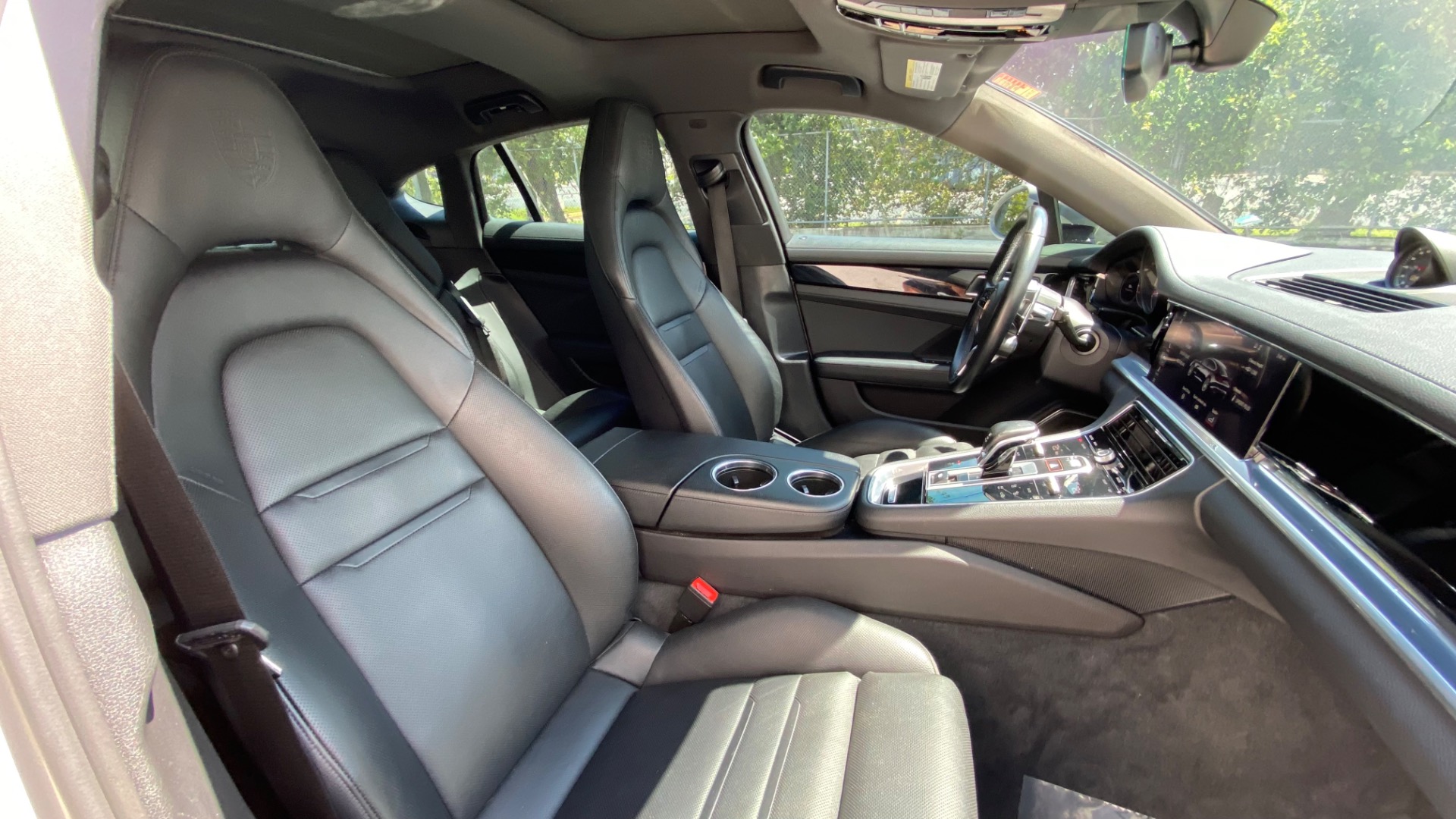 Used 2018 Porsche Panamera 4S for sale $61,995 at Formula Imports in Charlotte NC 28227 40