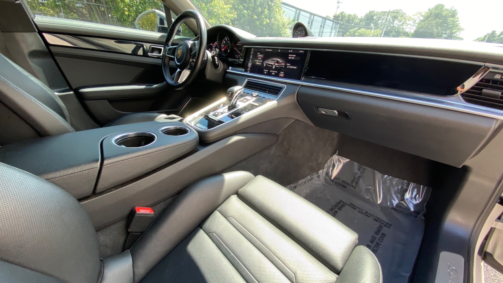 Used 2018 Porsche Panamera 4S for sale $61,995 at Formula Imports in Charlotte NC 28227 42